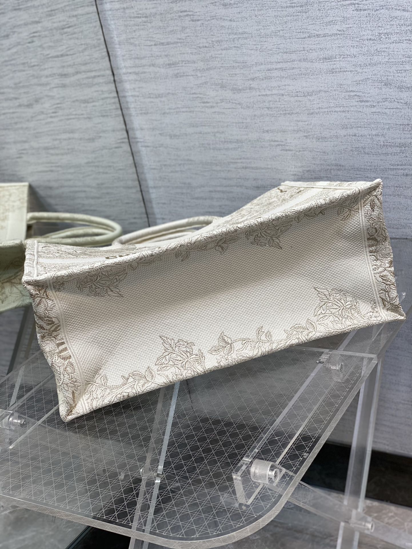 迪D家-BookTote 刺繡手袋 金絲喜鵲冬日花園系列 42x18x35cm
