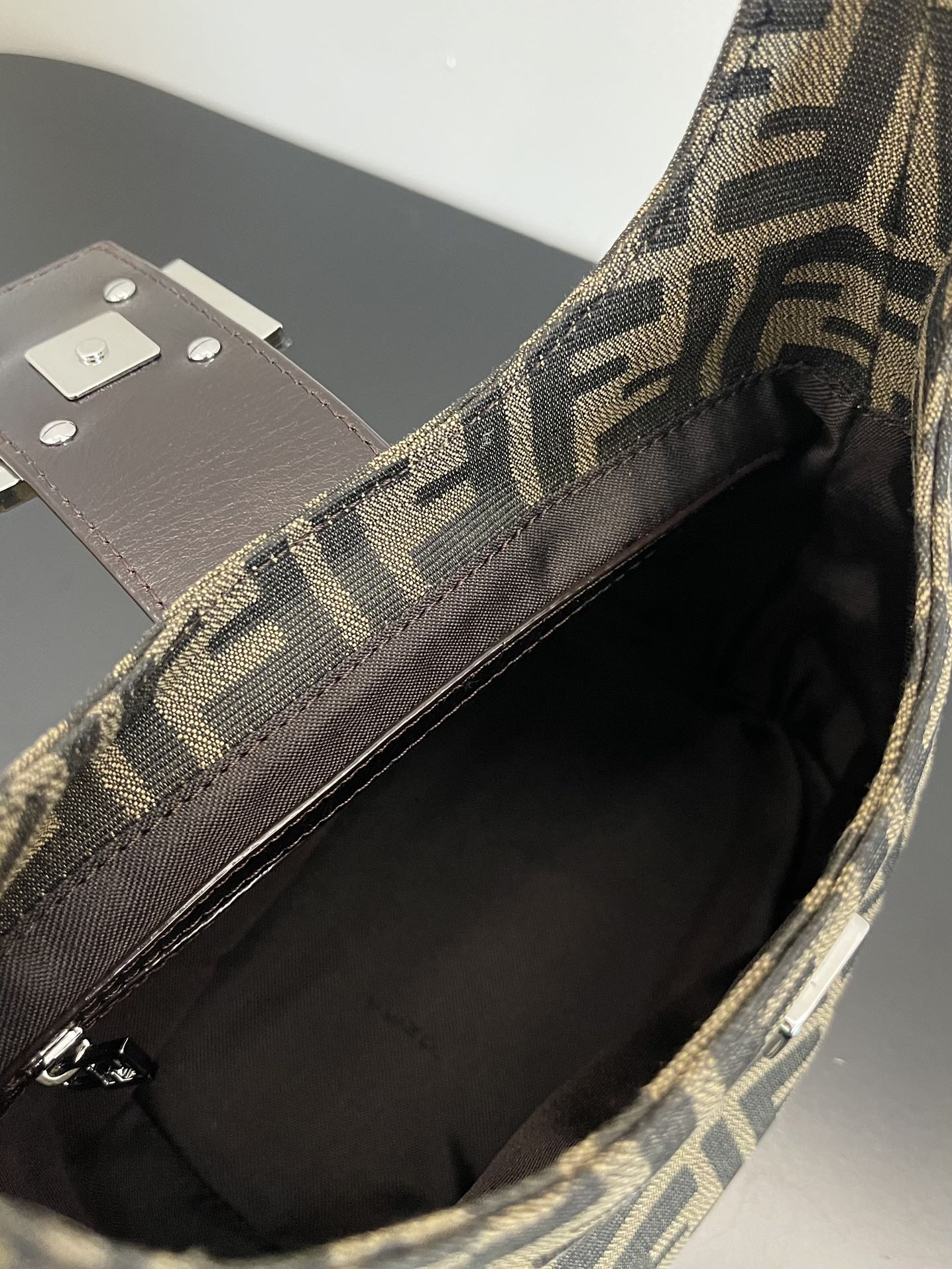 芬F家- 老花中古水餃包