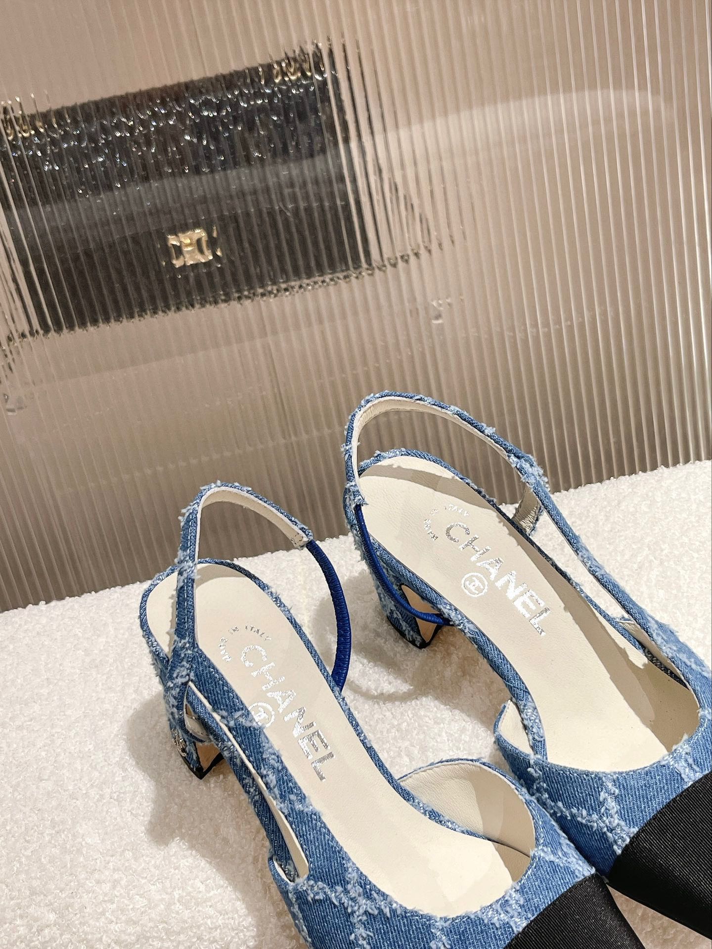 小香家-經典款 slingback 後空拼色低跟涼鞋 藍色