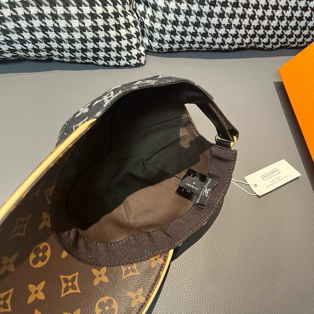 路L家-新款 老花牛仔拼皮鴨舌帽 黑色