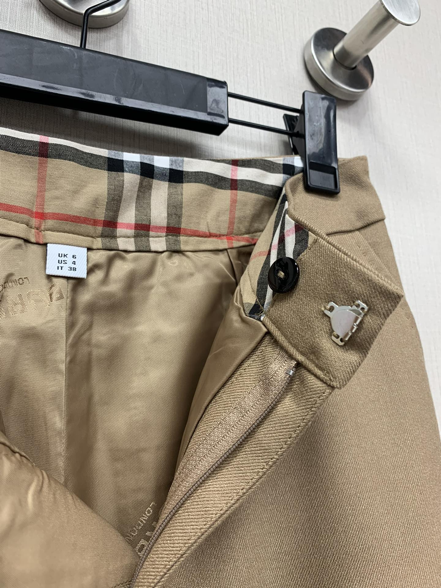 巴B家-2403 24早春新款西裝套裝 褲著