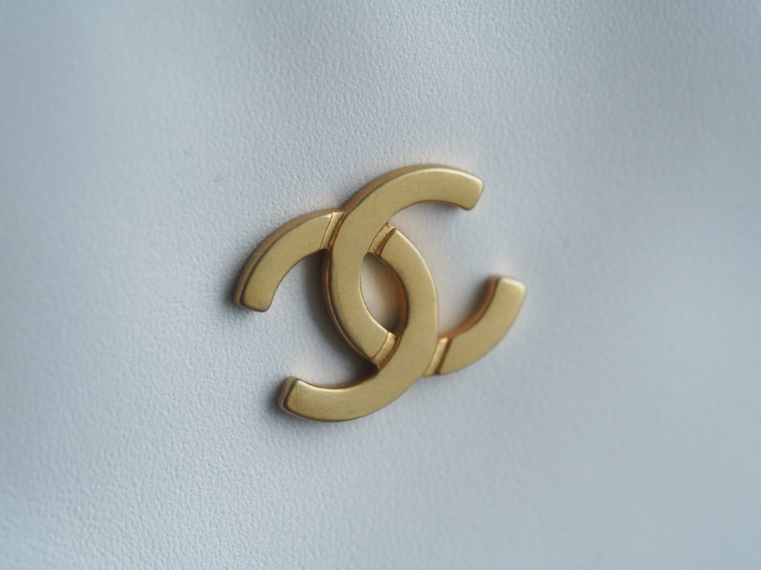 小香家-Chanel 22號手袋 白金色小號