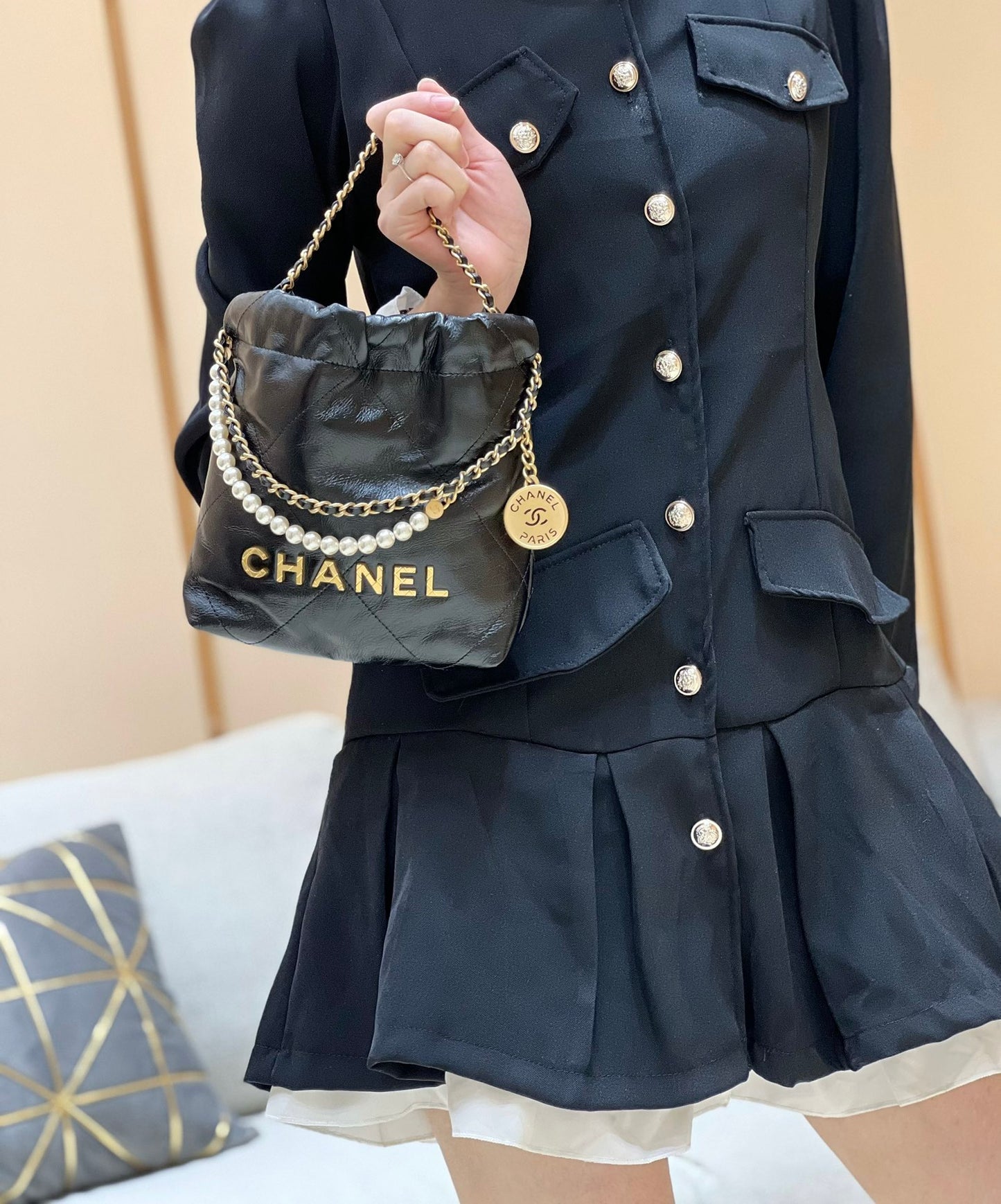 小香家-Chanel 22號手袋 黑色 雙鍊條 珍珠鍊