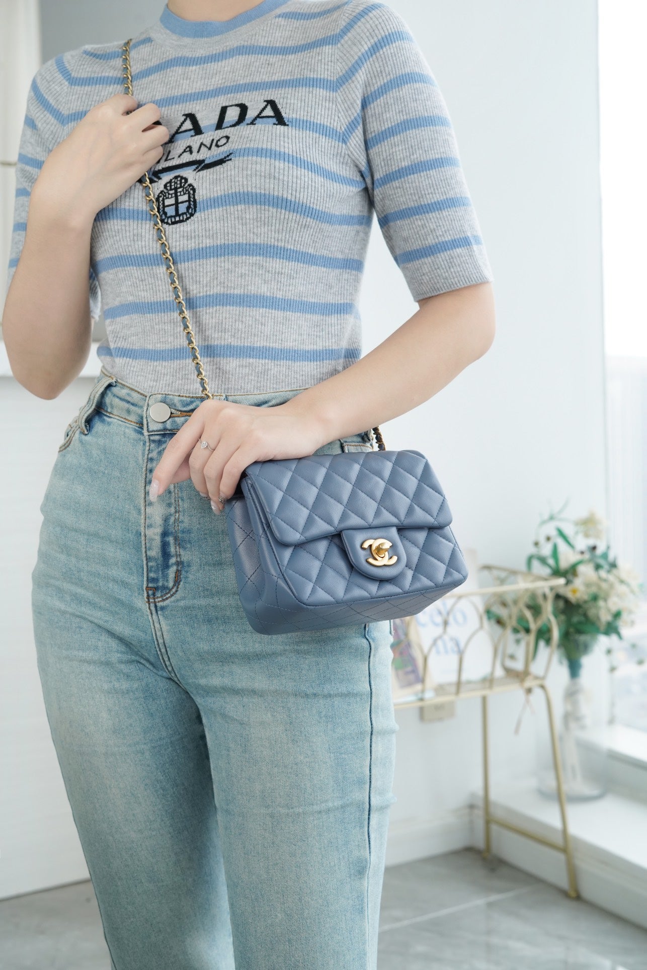 小香家_Chanel 23k 金球方胖子 霧霾藍色