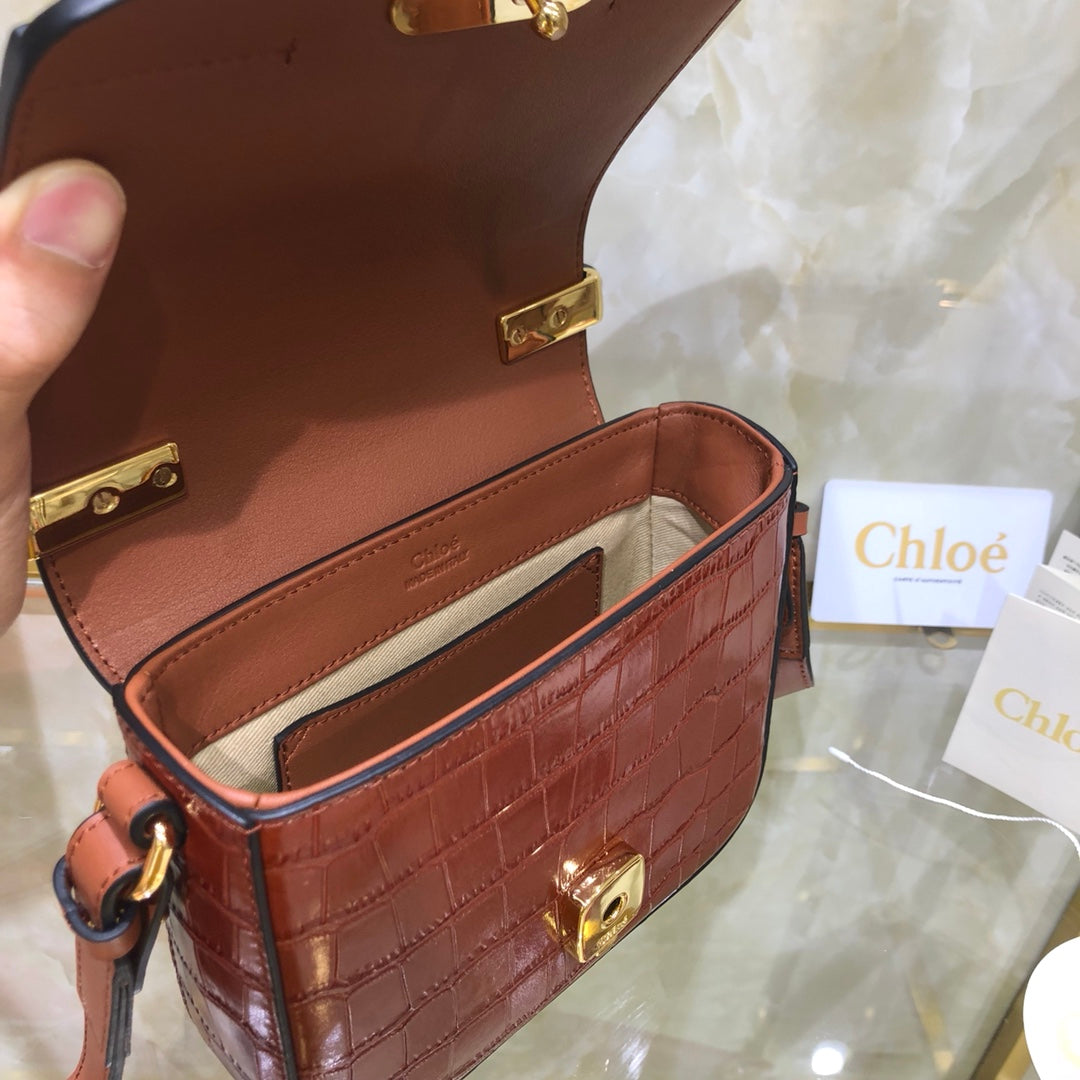 克羅C-C Bag 鱷魚壓紋拼接麂皮 焦糖色
