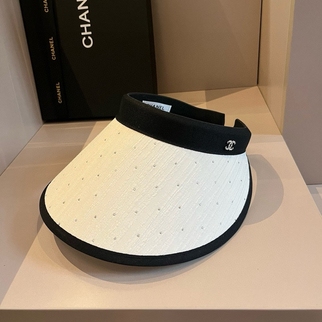 小香家-百搭水鑽遮陽帽 白色