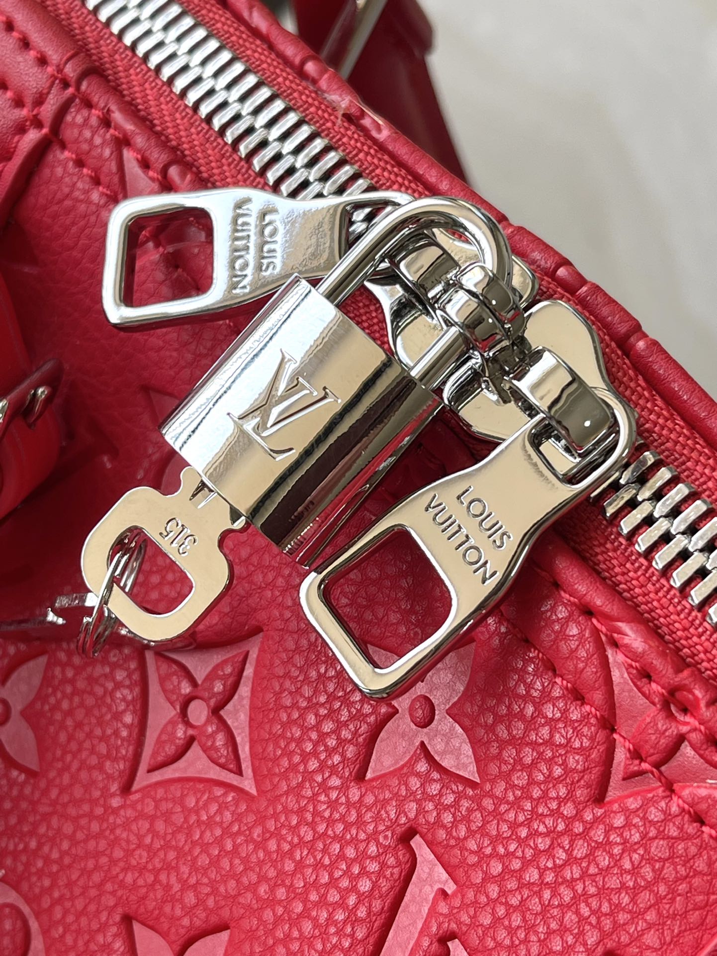 M23750 路L家-Keepall Bandoulière 旅行袋 紅色