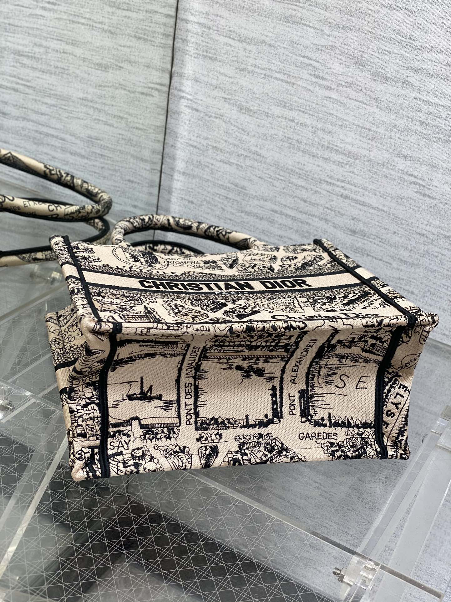 迪D家-Book Tote 2023春夏系列 巴黎地圖刺繡 米白色 小號