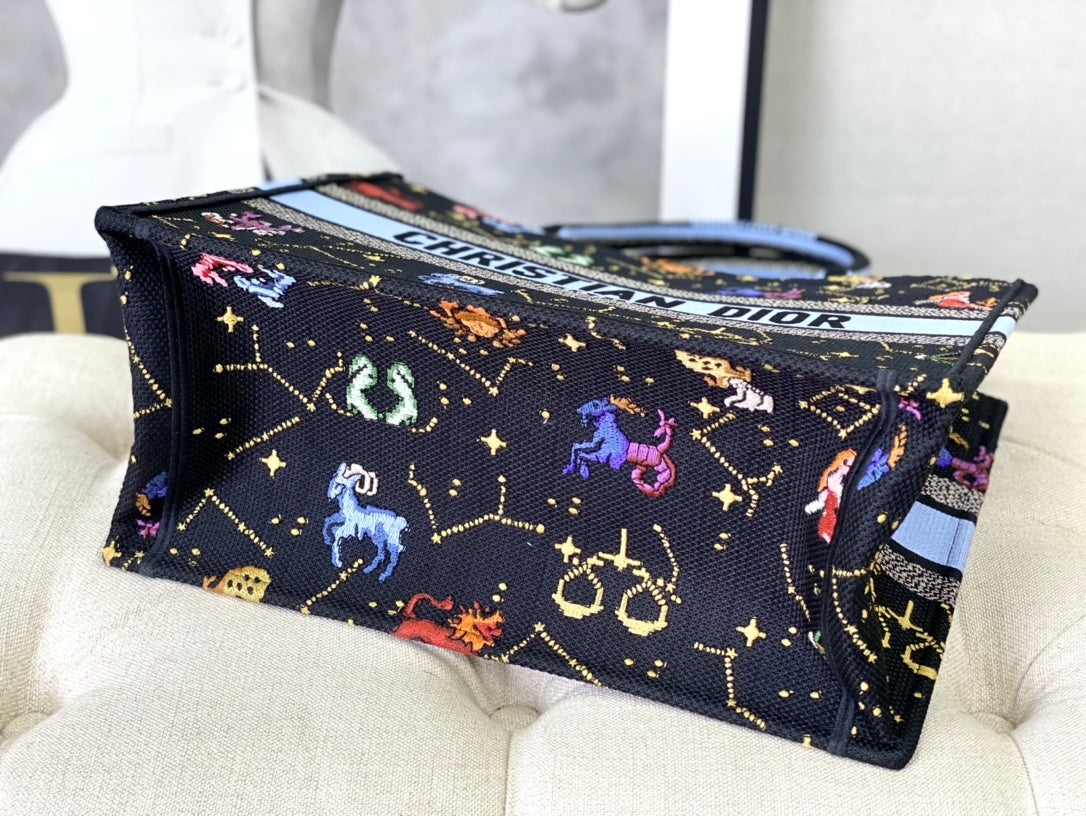 迪D家-BookTote 刺繡手袋 黑色圖案 37x30x16cm