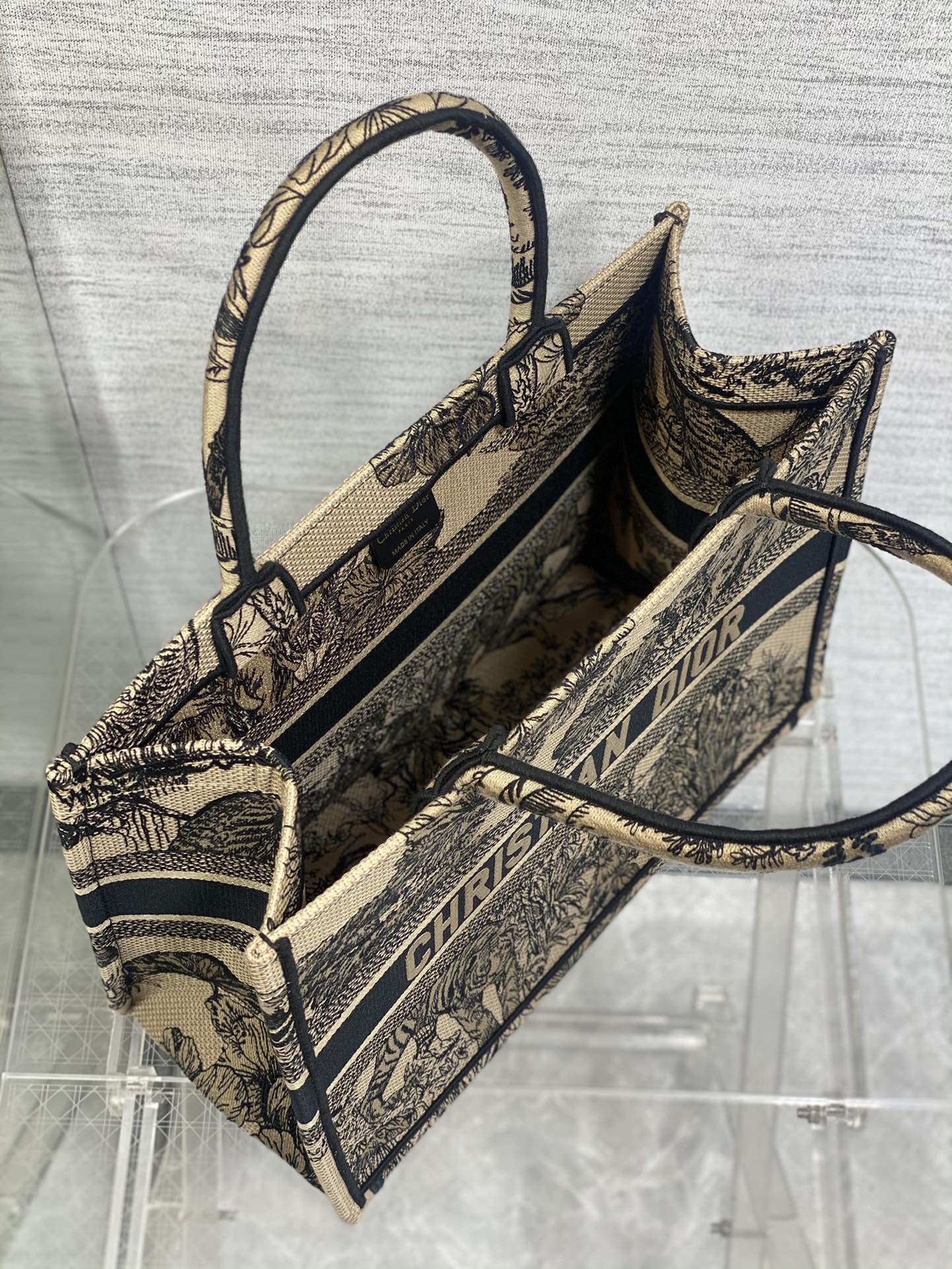 迪D家-Book Tote 2023春夏系列 老虎刺繡 杏色 中號