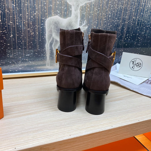 小愛款-2023 小牛皮短靴子 深咖啡色