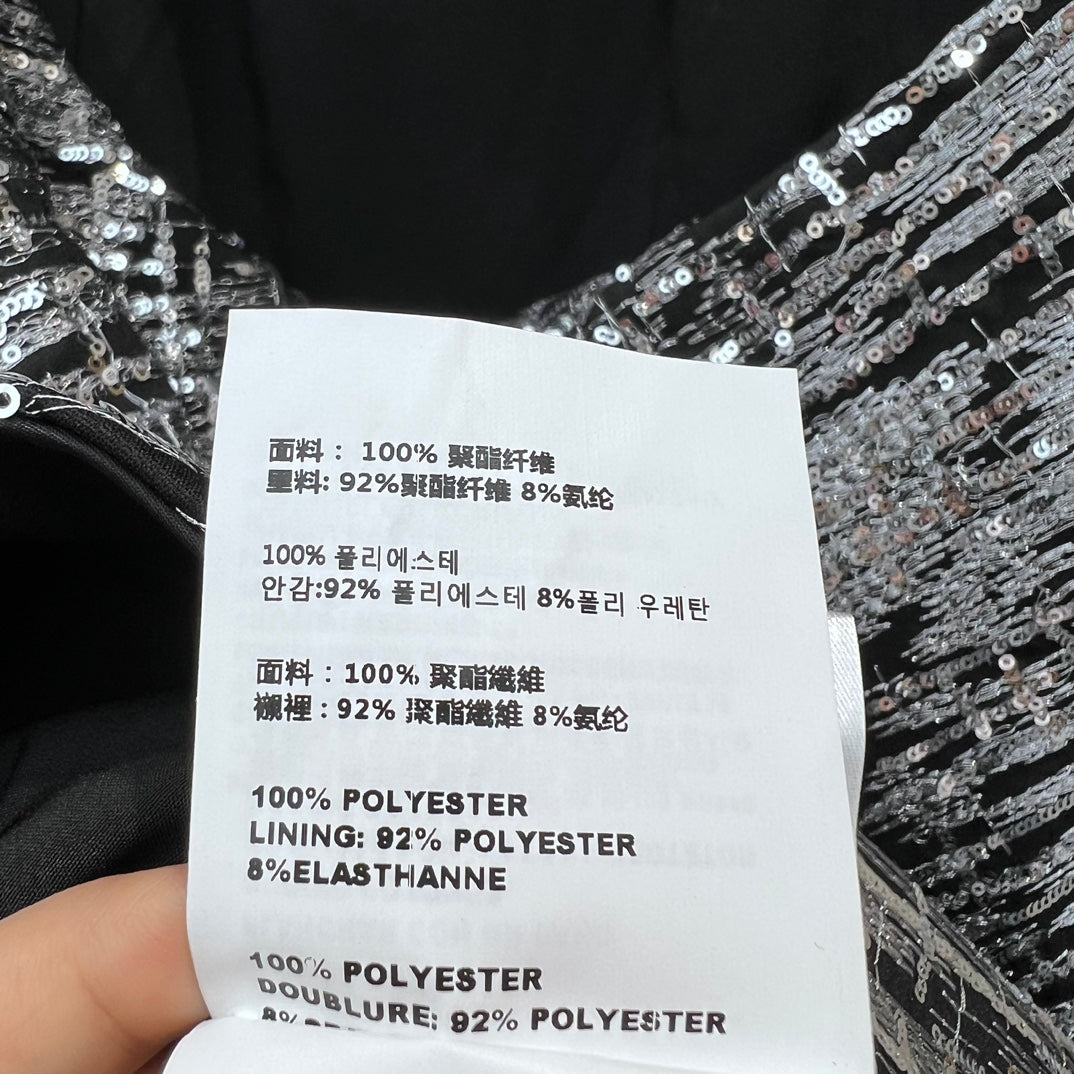 穆M家-2404 24春夏新款小立領掛脖設計釘鑽裝飾連身裙