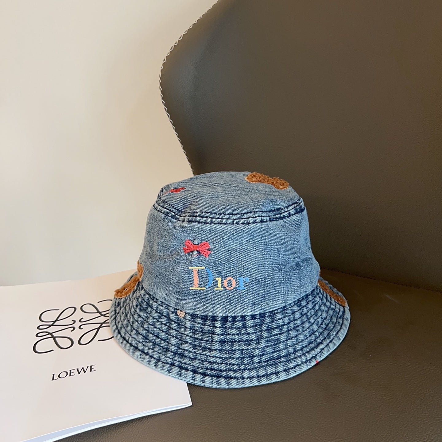 迪D家-小熊刺繡漁夫帽 牛仔