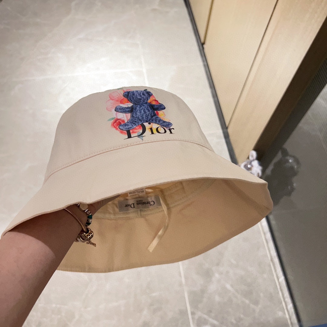 迪D家-2023新款小熊圖案簡約漁夫帽  米色