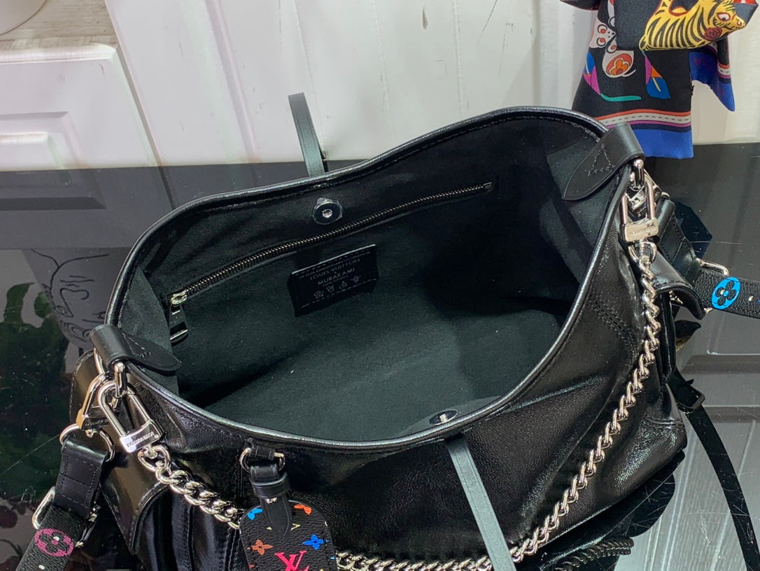 路L家-CARRYALL CARGO 羊皮革小手袋 黑色