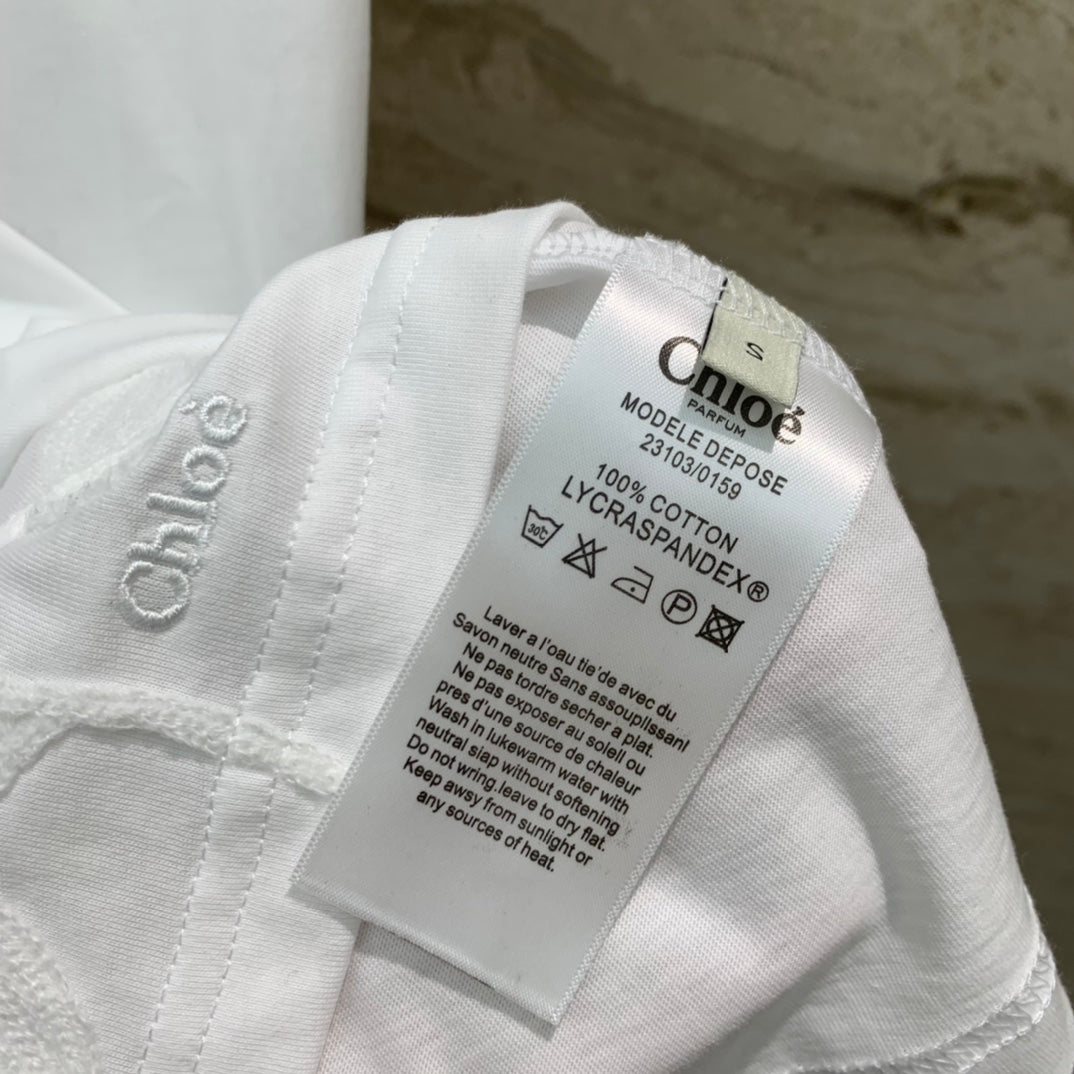 克羅C-2403 24SS春夏新款花朵刺繡短袖TEE 白色