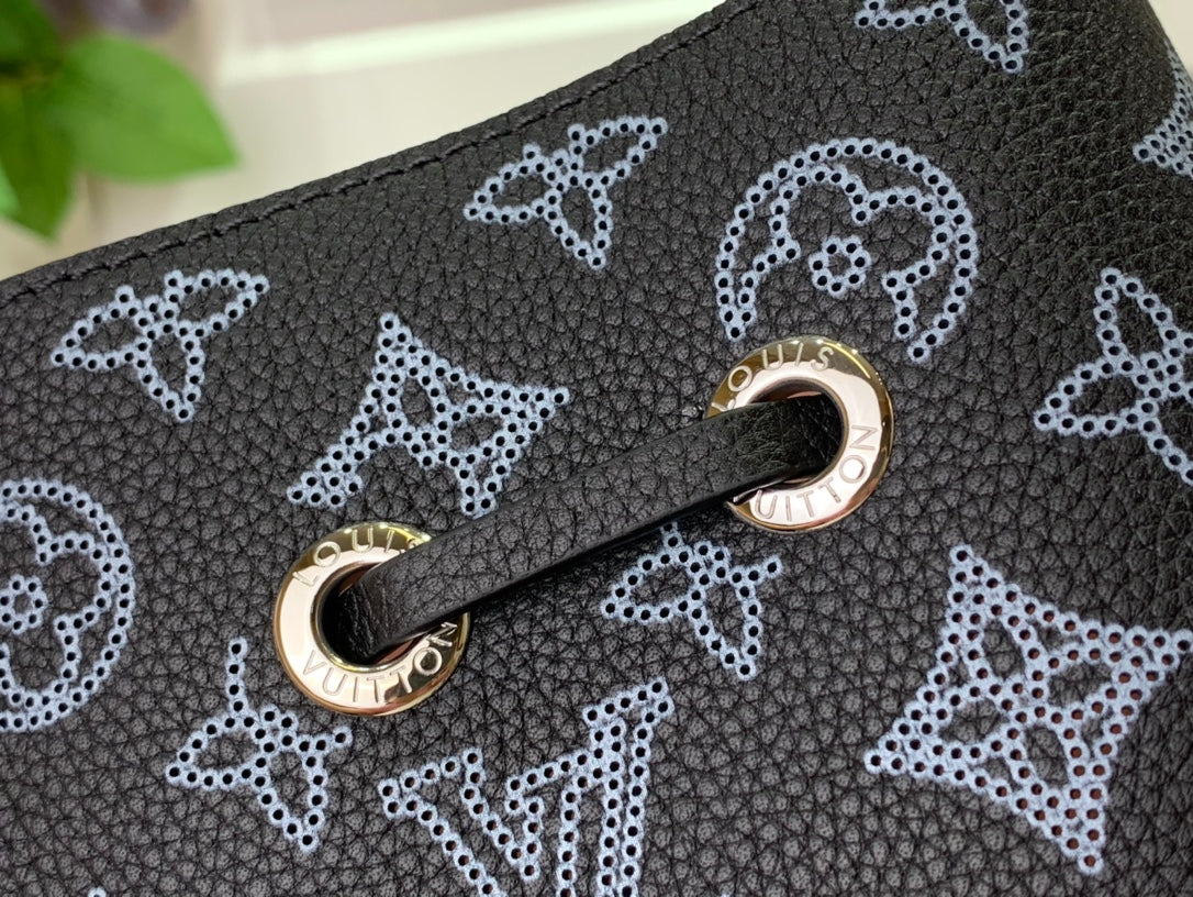 M59200 路L家-Bella Tote 手袋