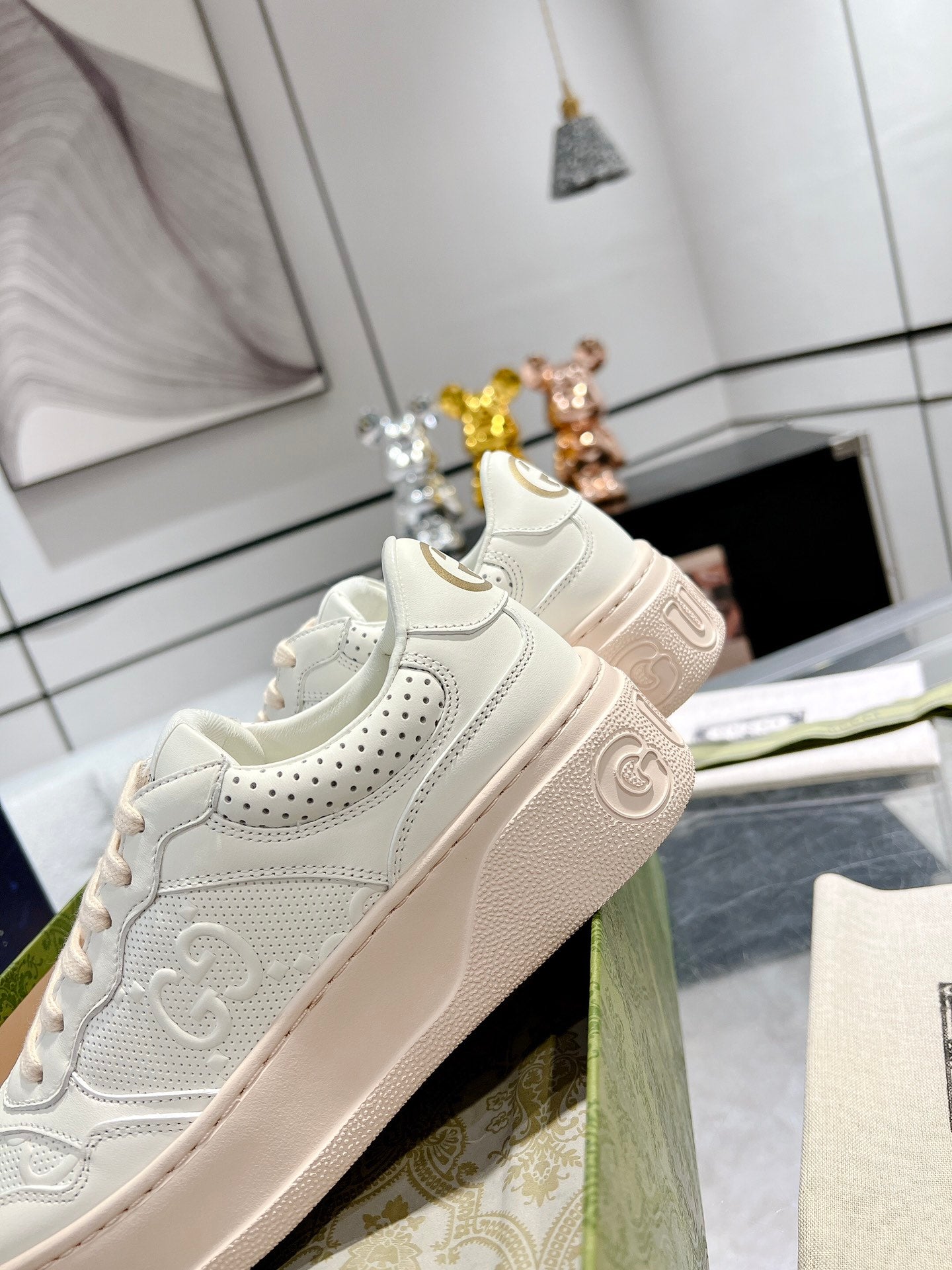 古G家-壓紋厚底小白鞋