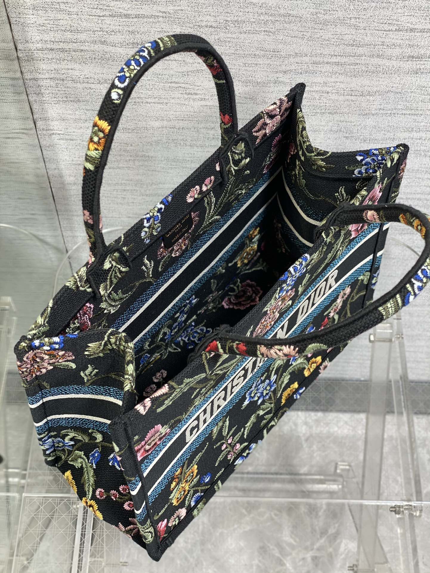 迪D家 Book Tote 刺繡字母黑色 中號36.5cm