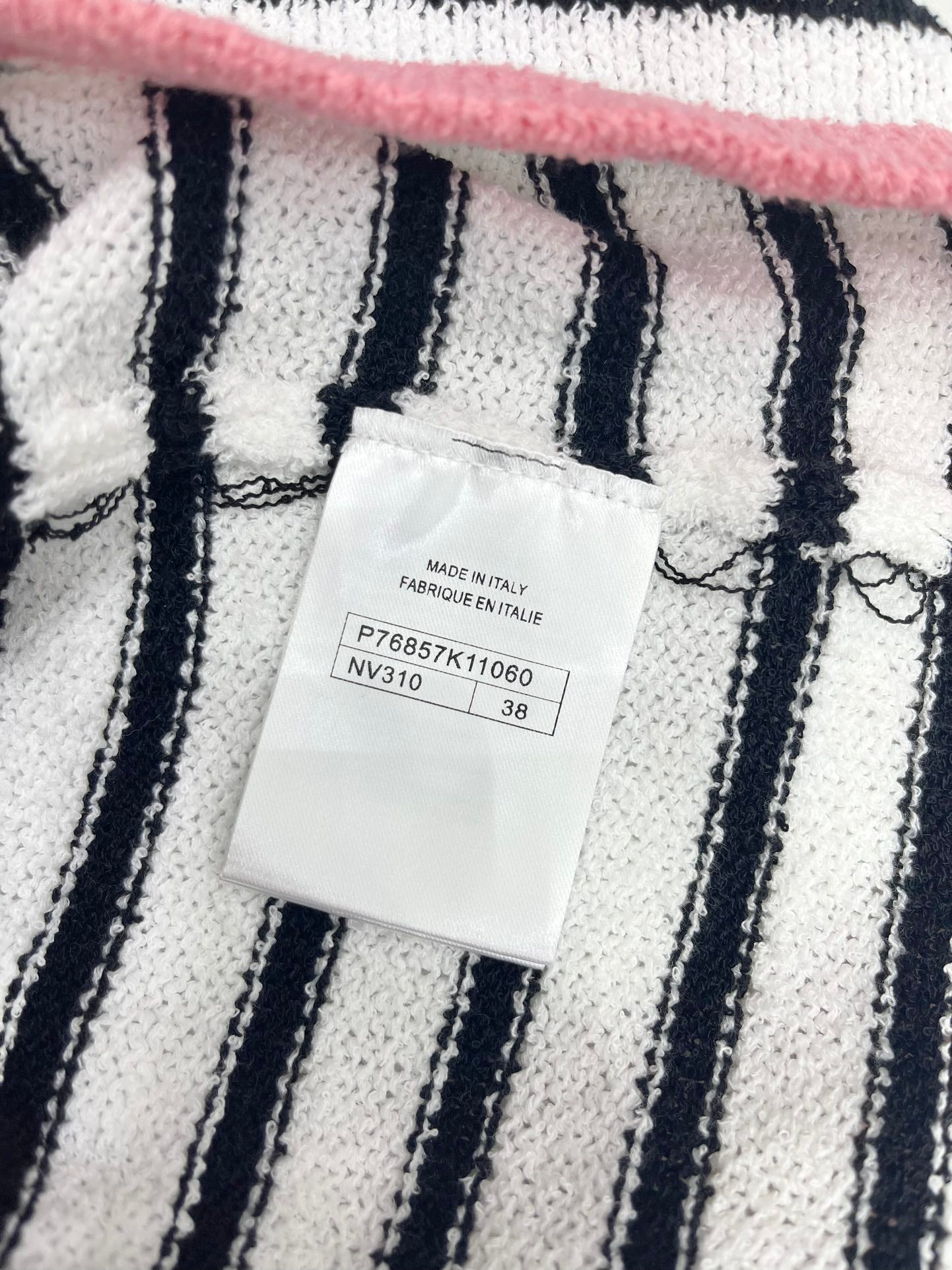 小香家-2403 24春季新品胸口logo刺繡百搭顯瘦粉邊條紋圓領短袖針織連身裙