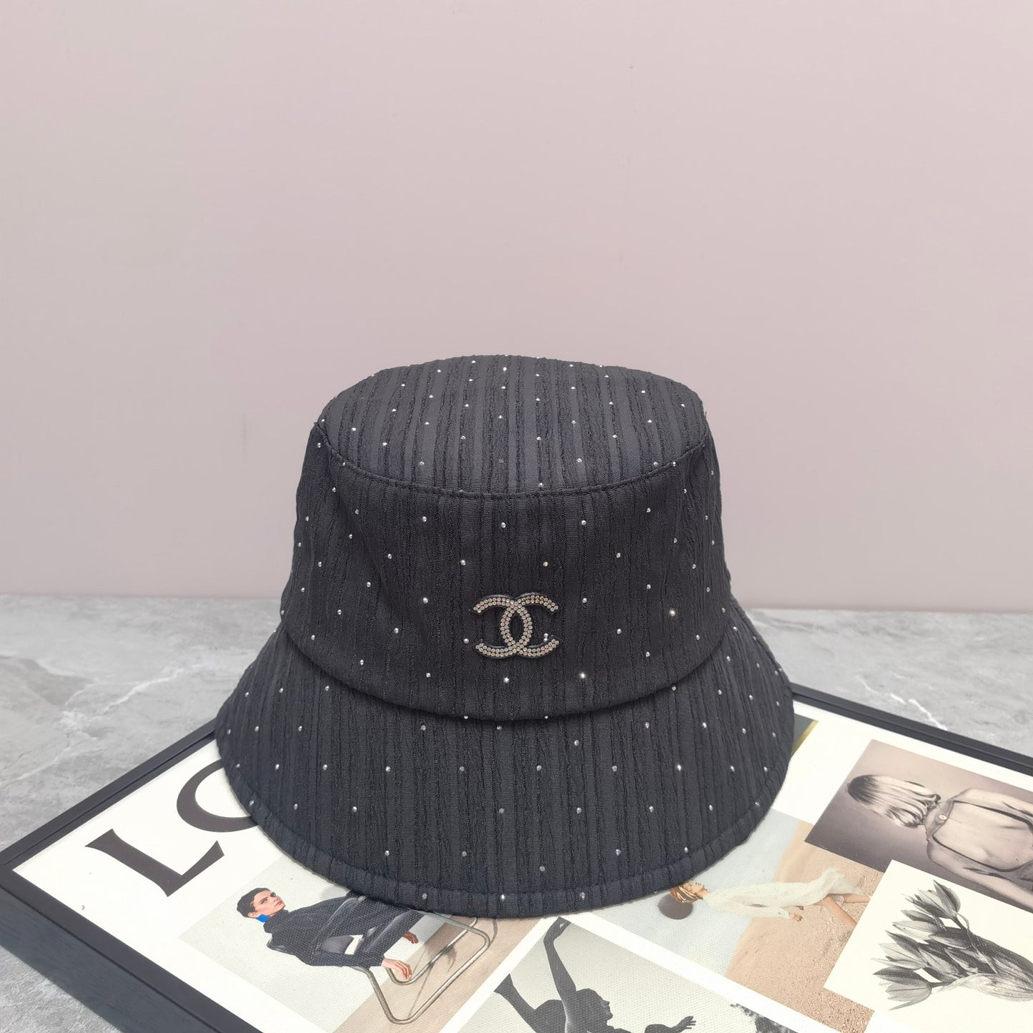 小香家-2024新款水鑽Logo漁夫帽