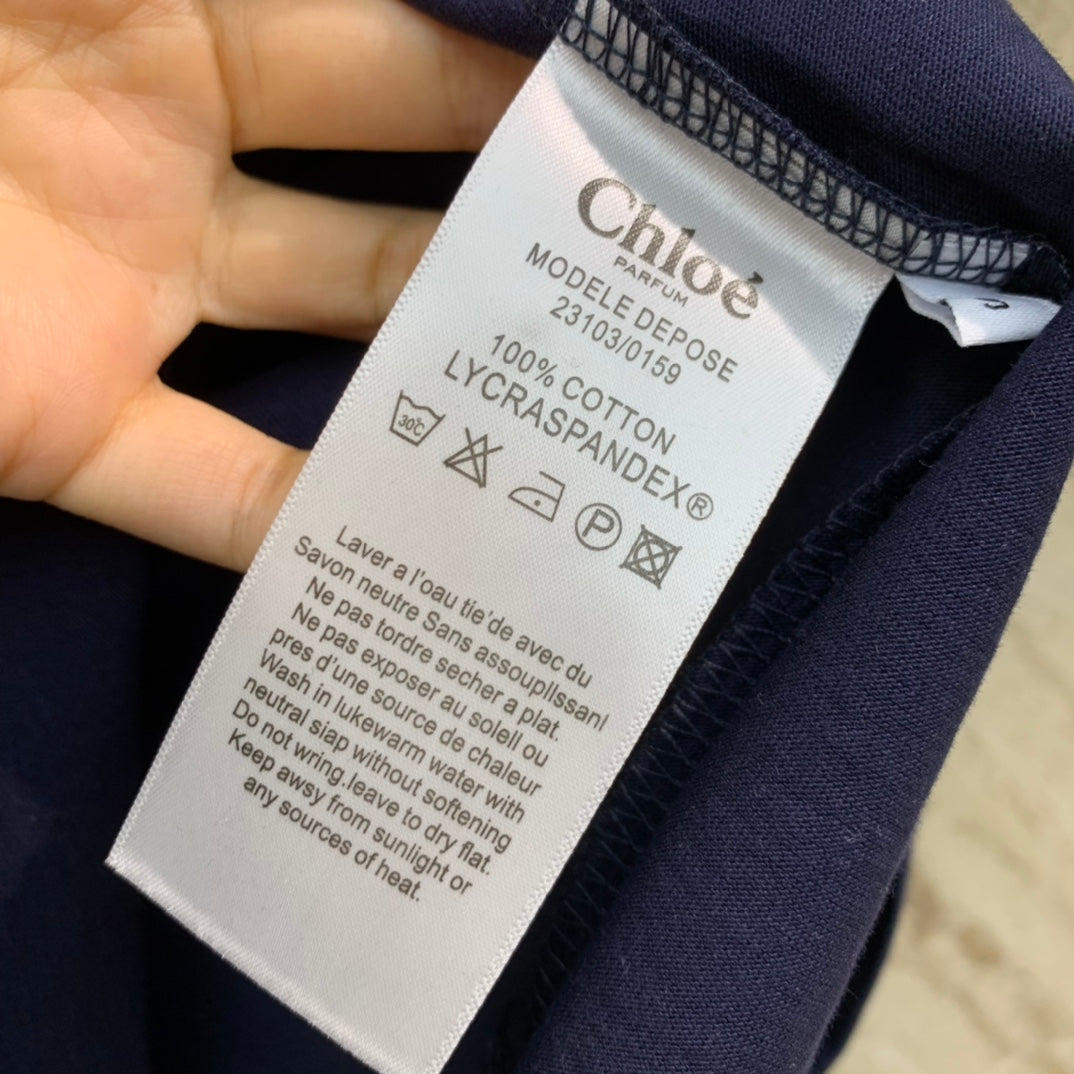 克羅C-2403 24春夏新款章仔刺繡圓領短袖TEE 藍色