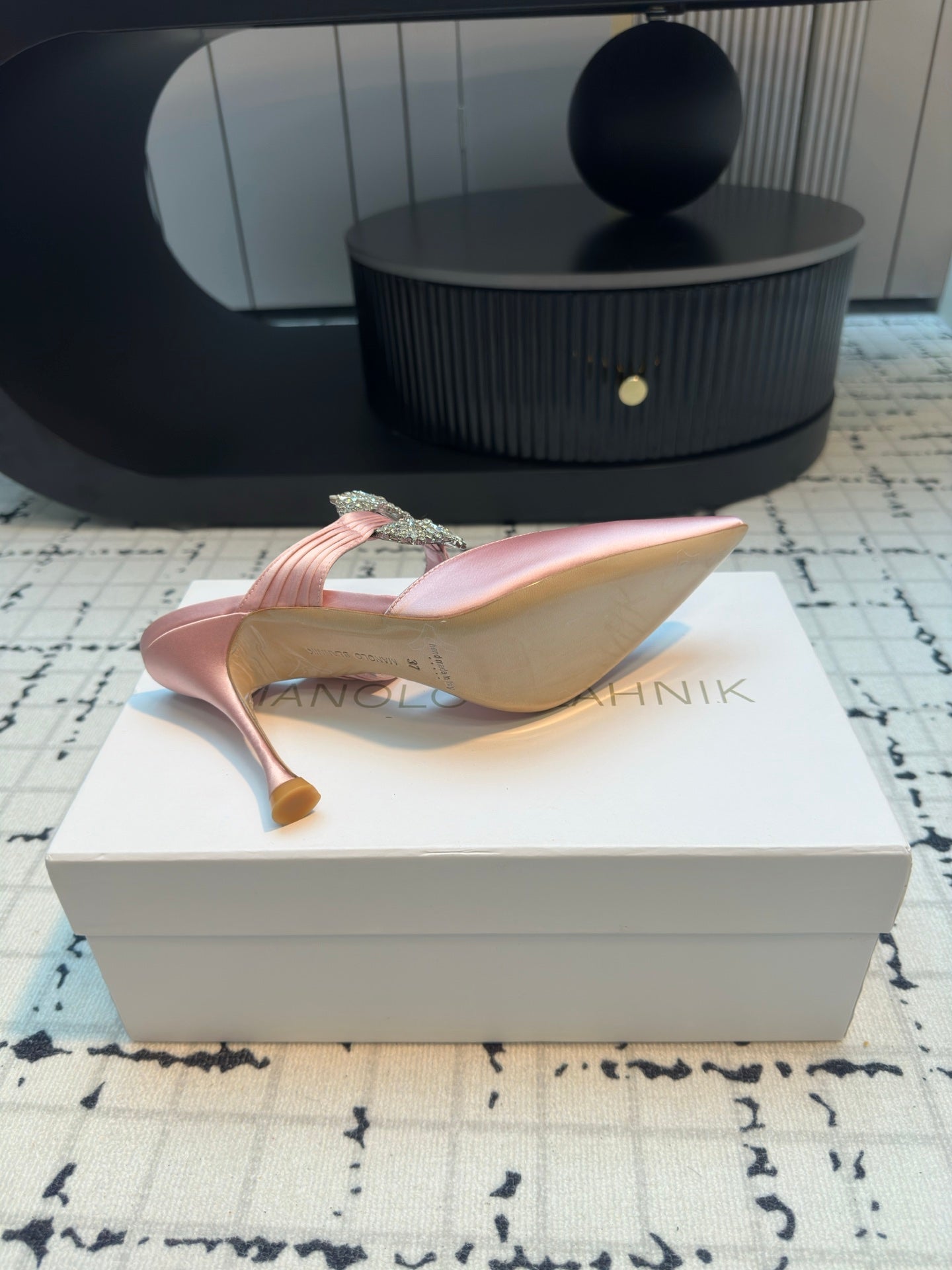 Manolo Blahnik-2024 尖頭高跟鞋 粉色