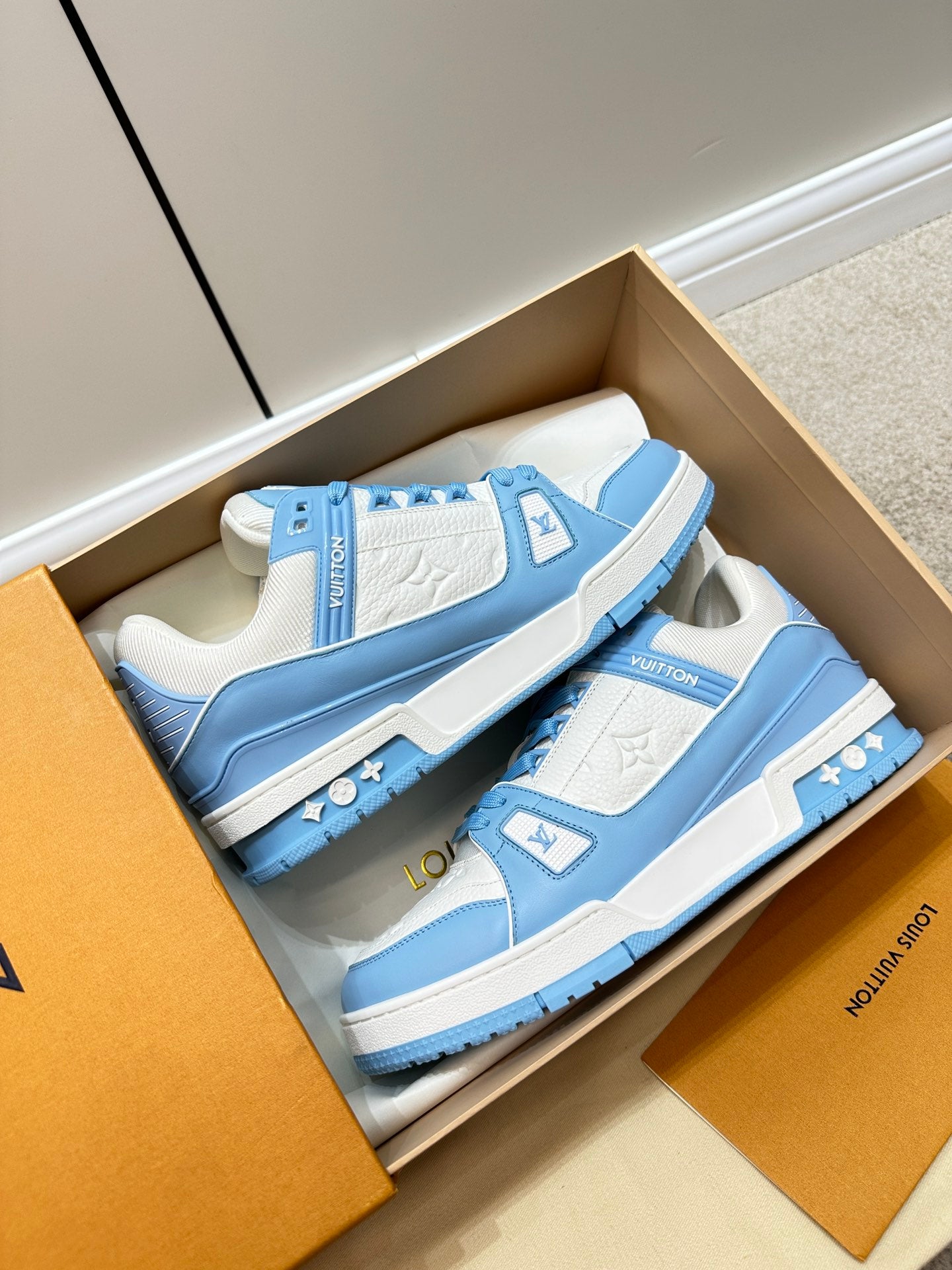 路L家-Trainer 運動鞋 白藍色