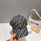 迪D家-新款經典老花刺繡棒球帽 米黑色