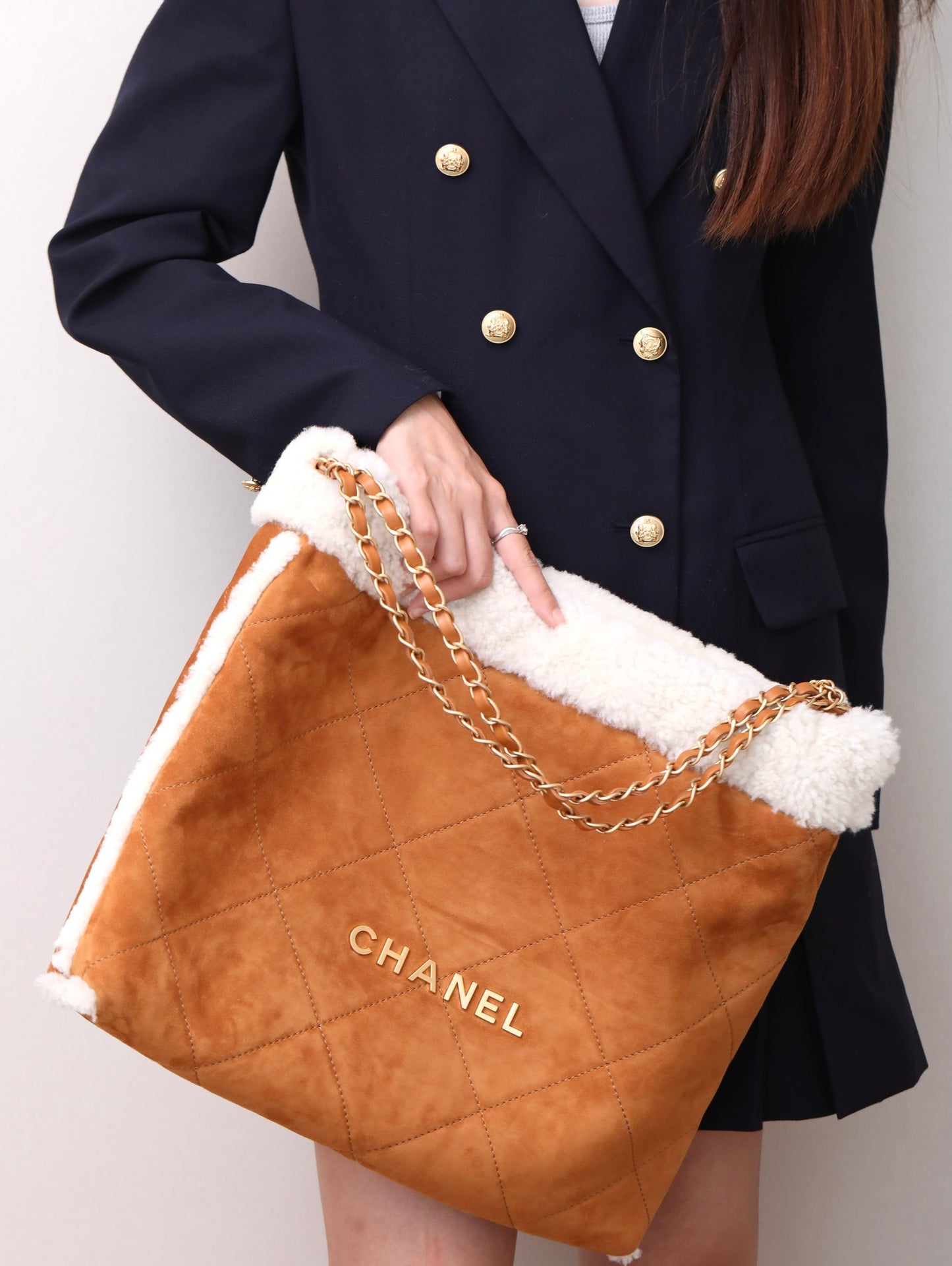 小香家-Chanel 22號手袋 羊羔毛款 焦糖棕色