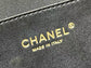 小香家-Chanel 24c 復古皮穿鏈菱格紋 經典元素腋下包 黑色