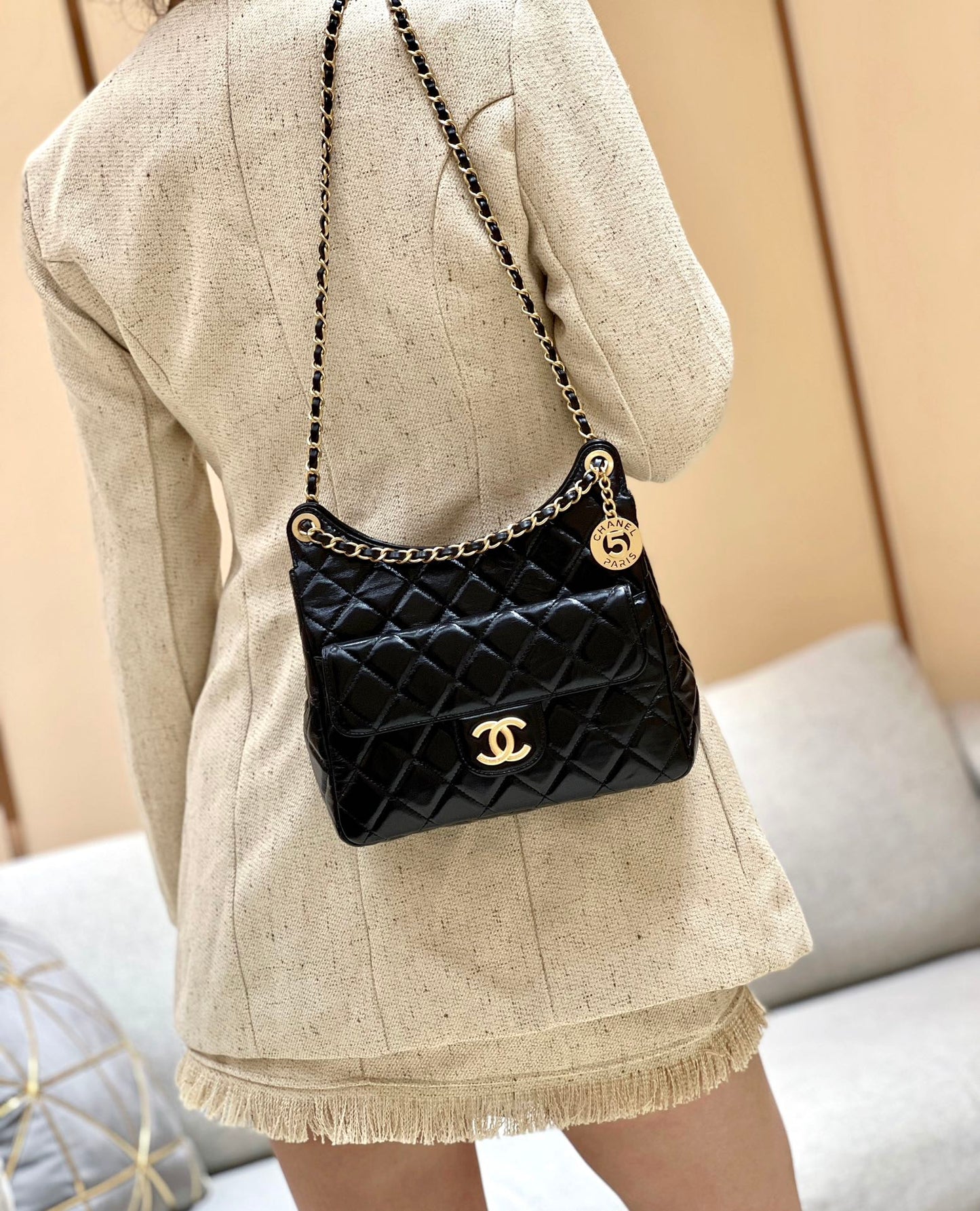 小香家-Chanel Hobo 23c早春款 油蠟皮黑色 大號