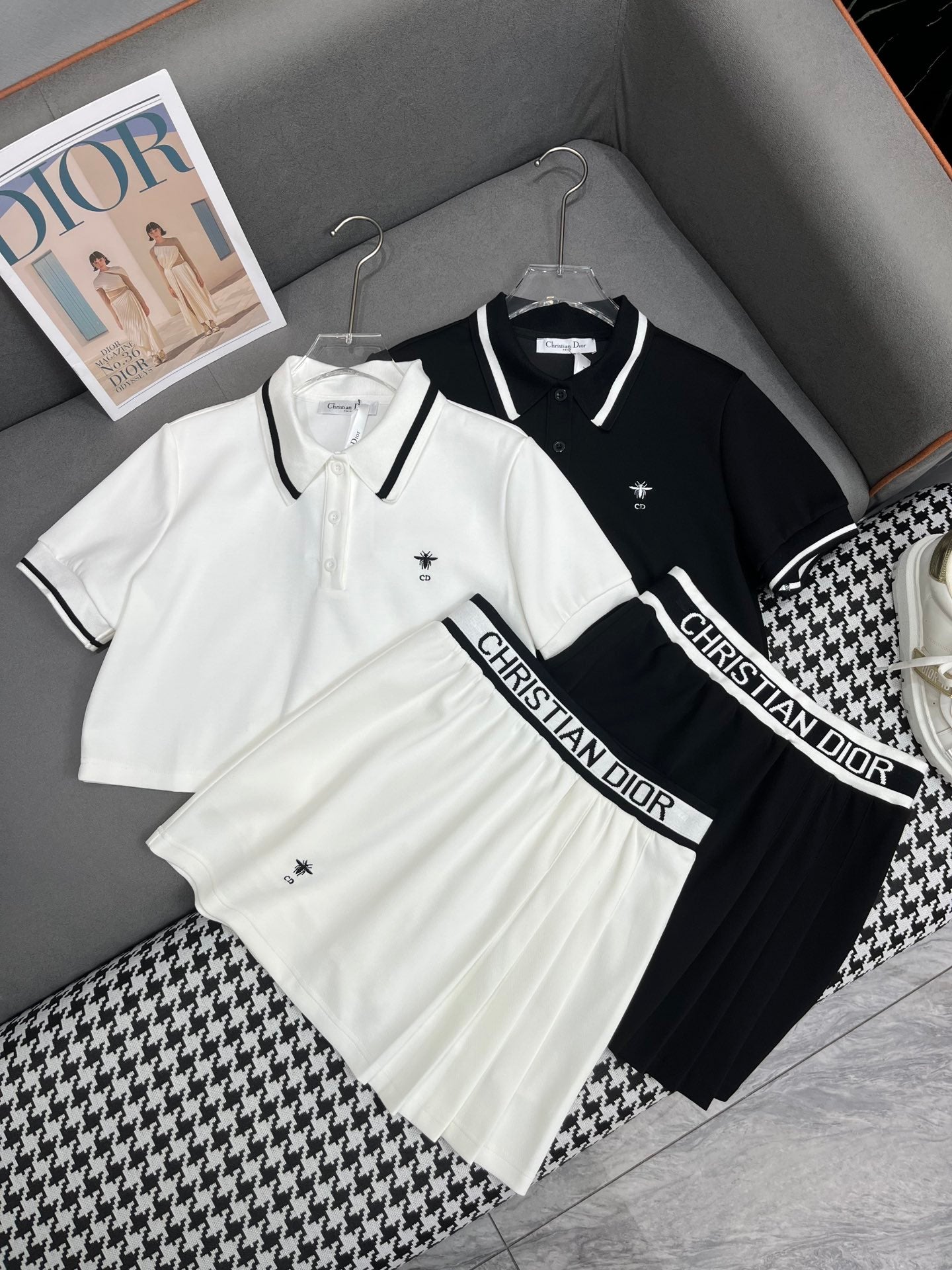 迪D家-2403 24SS春夏新款Polo翻領短袖半裙套裝 黑色