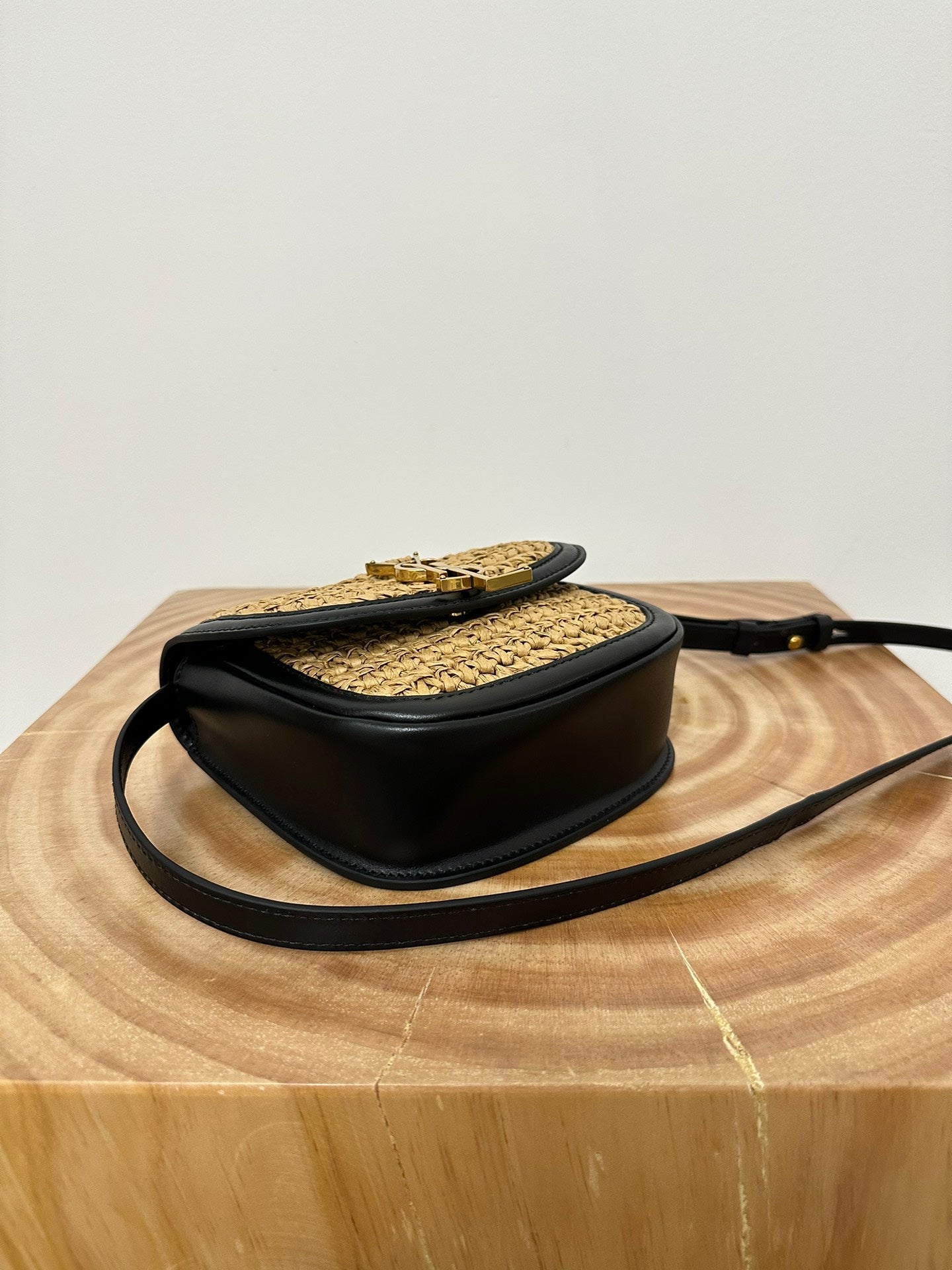 聖Y羅-Kaia Small 馬鞍包 草編系列