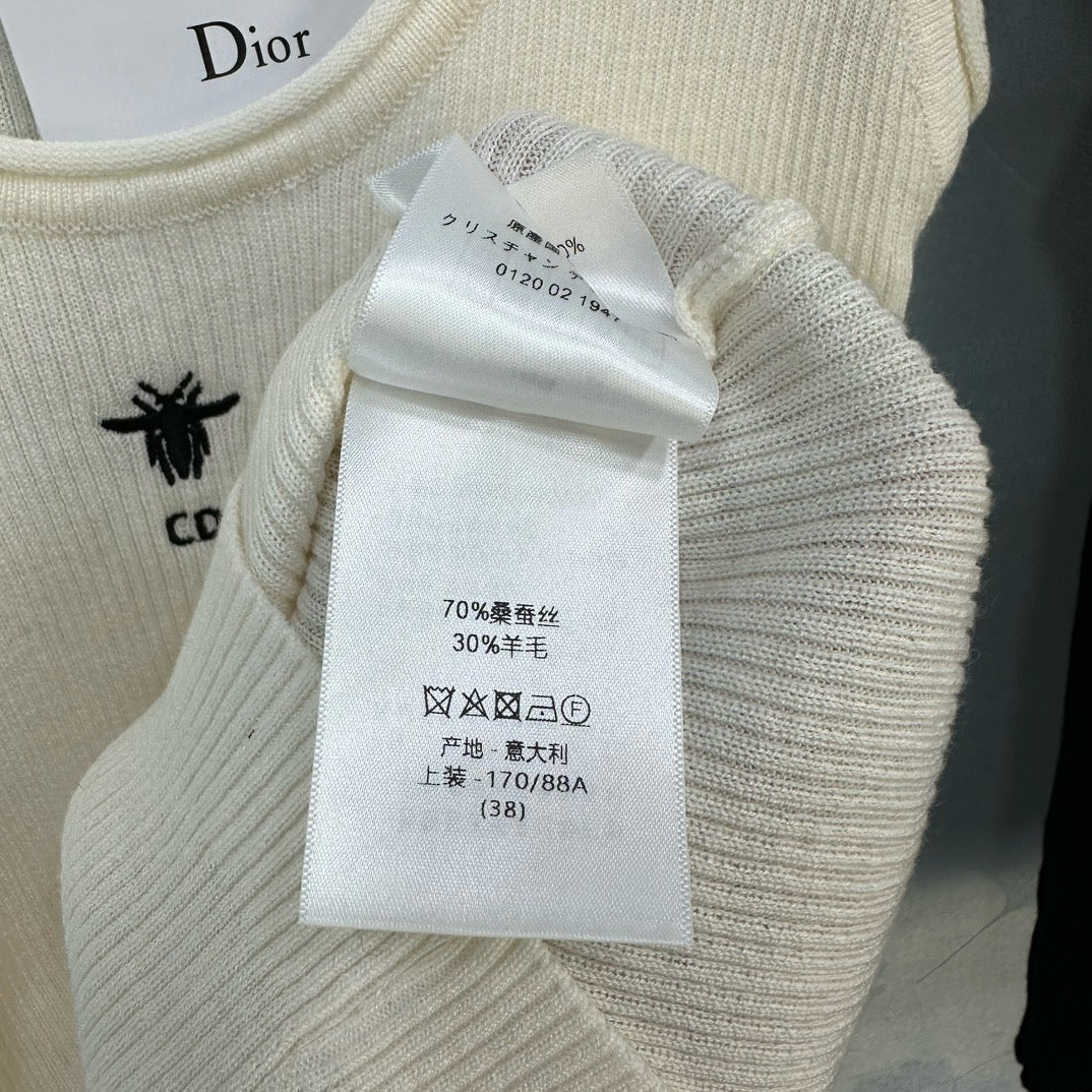迪D家-2403 24春夏繡花小蜜蜂時尚百搭背心