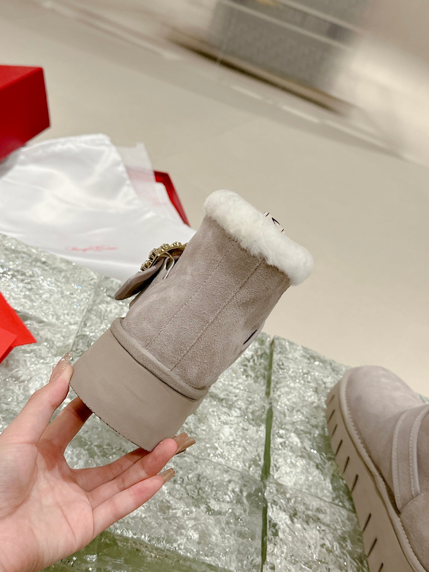 R方頭扣鞋-2024 皮革裸靴 奶茶色