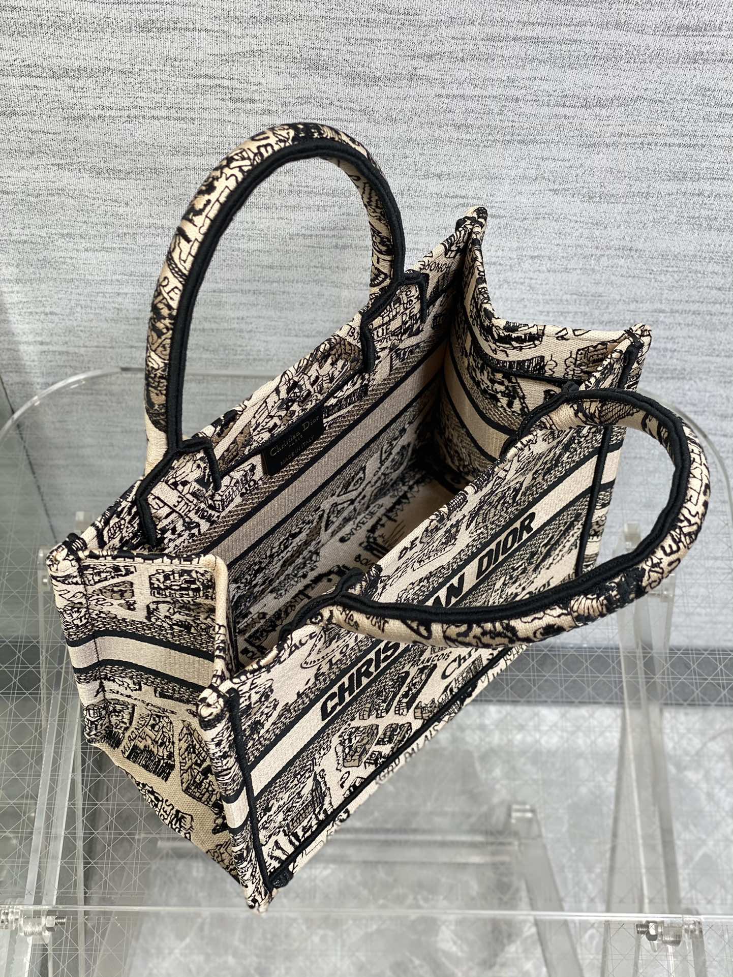 迪D家-Book Tote 2023春夏系列 巴黎地圖刺繡 米白色 小號