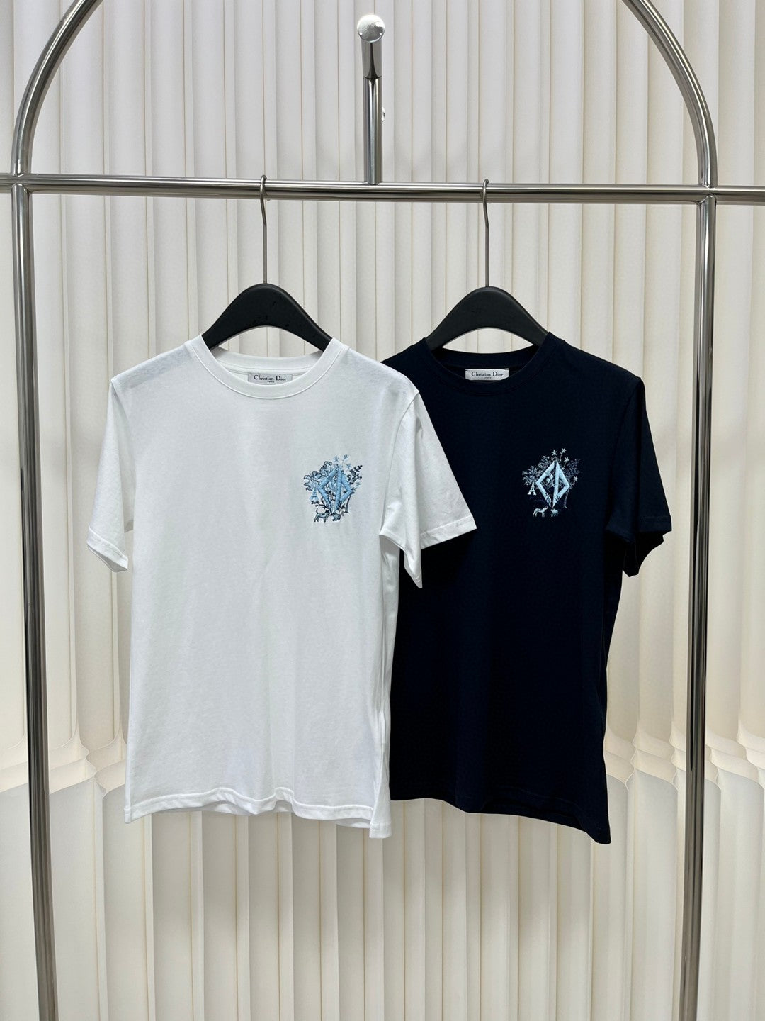 迪D家-2403 撞色刺繡短袖TEE 白色