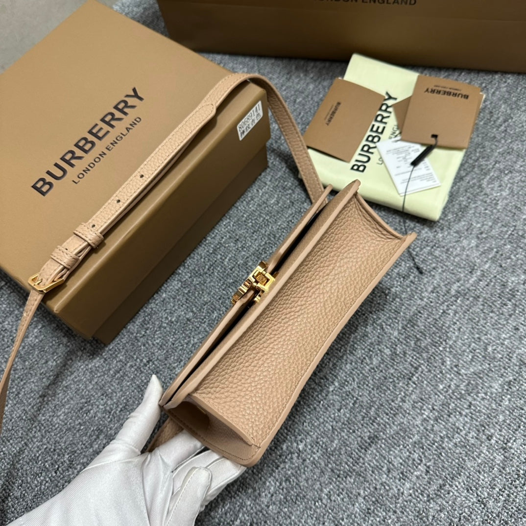 巴B家-Robin洛賓包 斜背包 手拿包 杏色