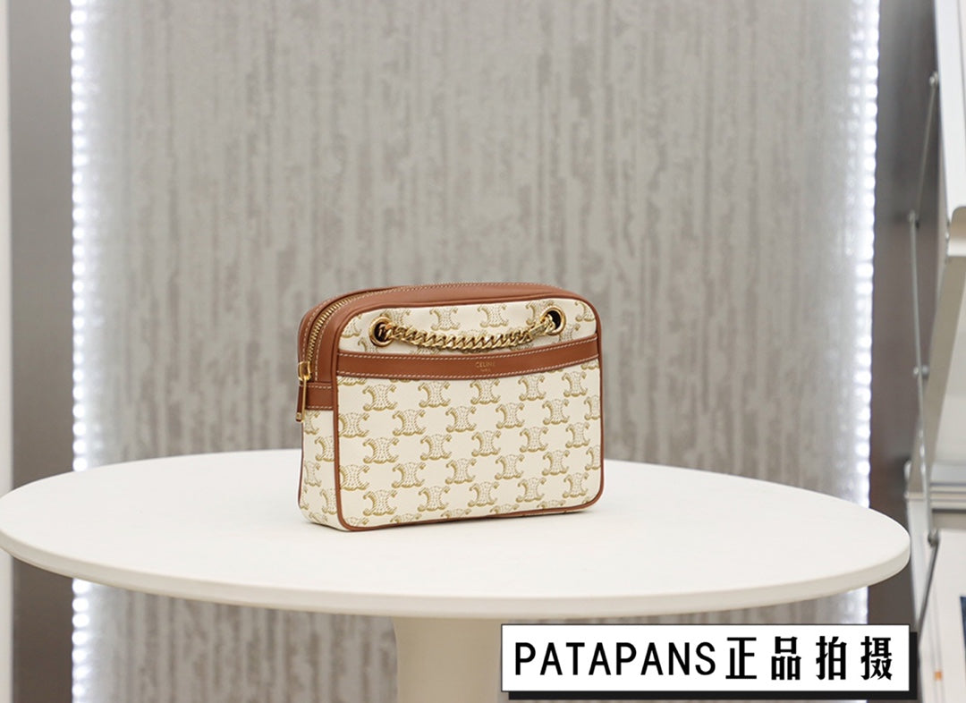 賽C家-Patapans Triomphe 經典白花單肩相機包
