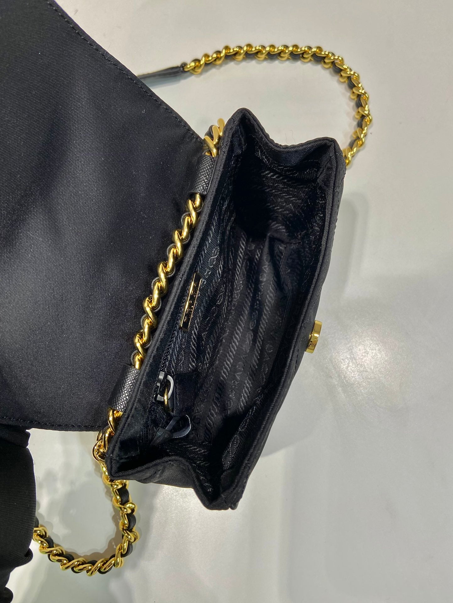 普P家-中古斜背包 黑色迷你