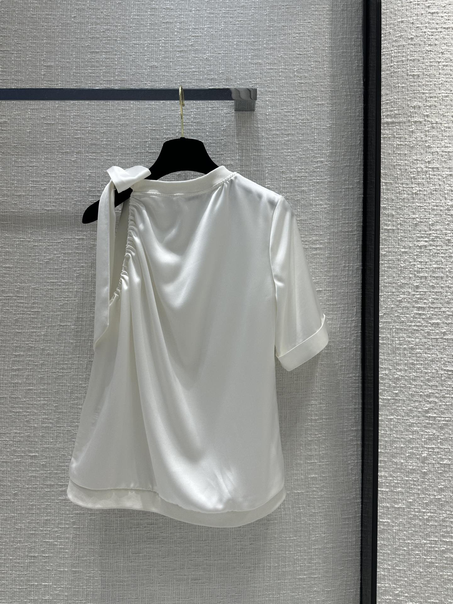 小香家-2404 24s春夏新品蝴蝶結繫帶圓領單袖小上衣 白色
