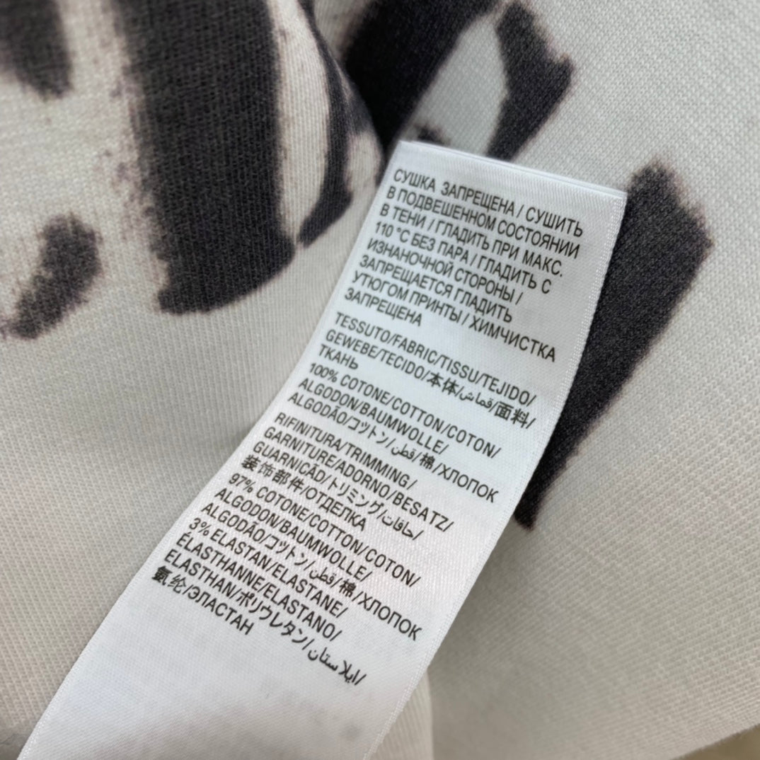 巴黎世-2403 復古做舊字母破壞短袖TEE 白色