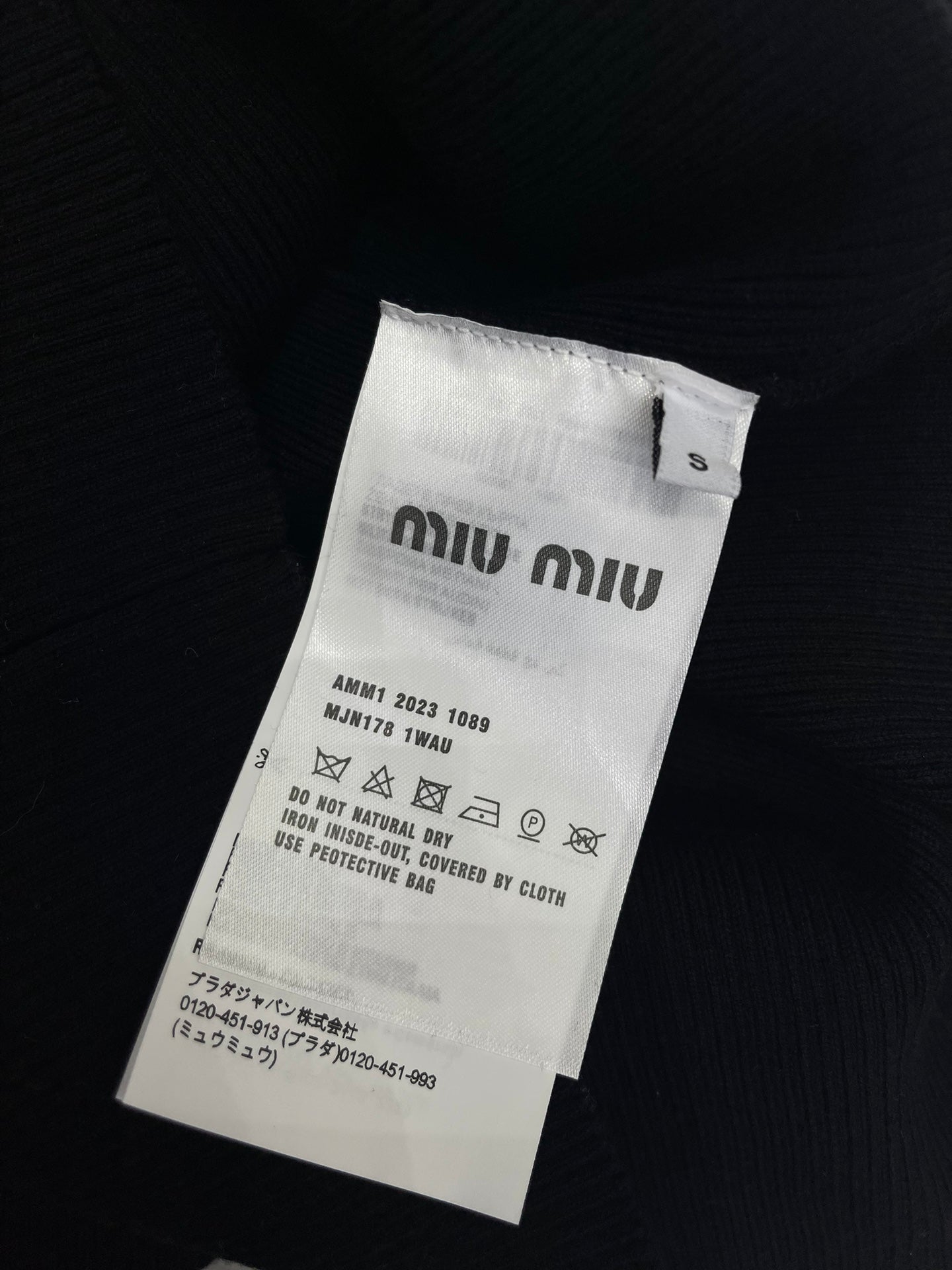 穆Ｍ家-2404 24夏季新款優雅登場U領針織背心長裙 黑色