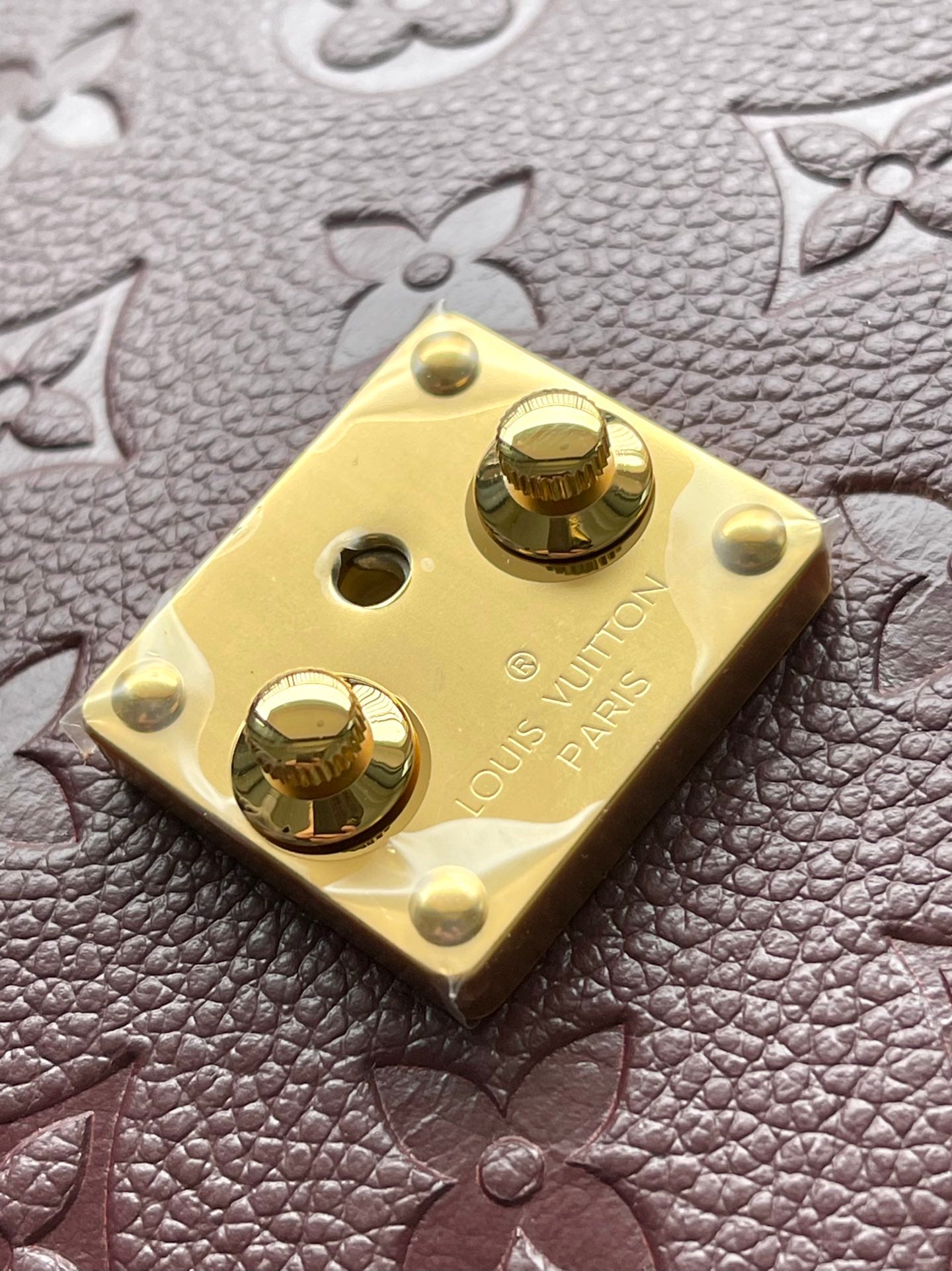 M46613 路L家-Pochette Metis 經典花紋牛皮 酒紅色