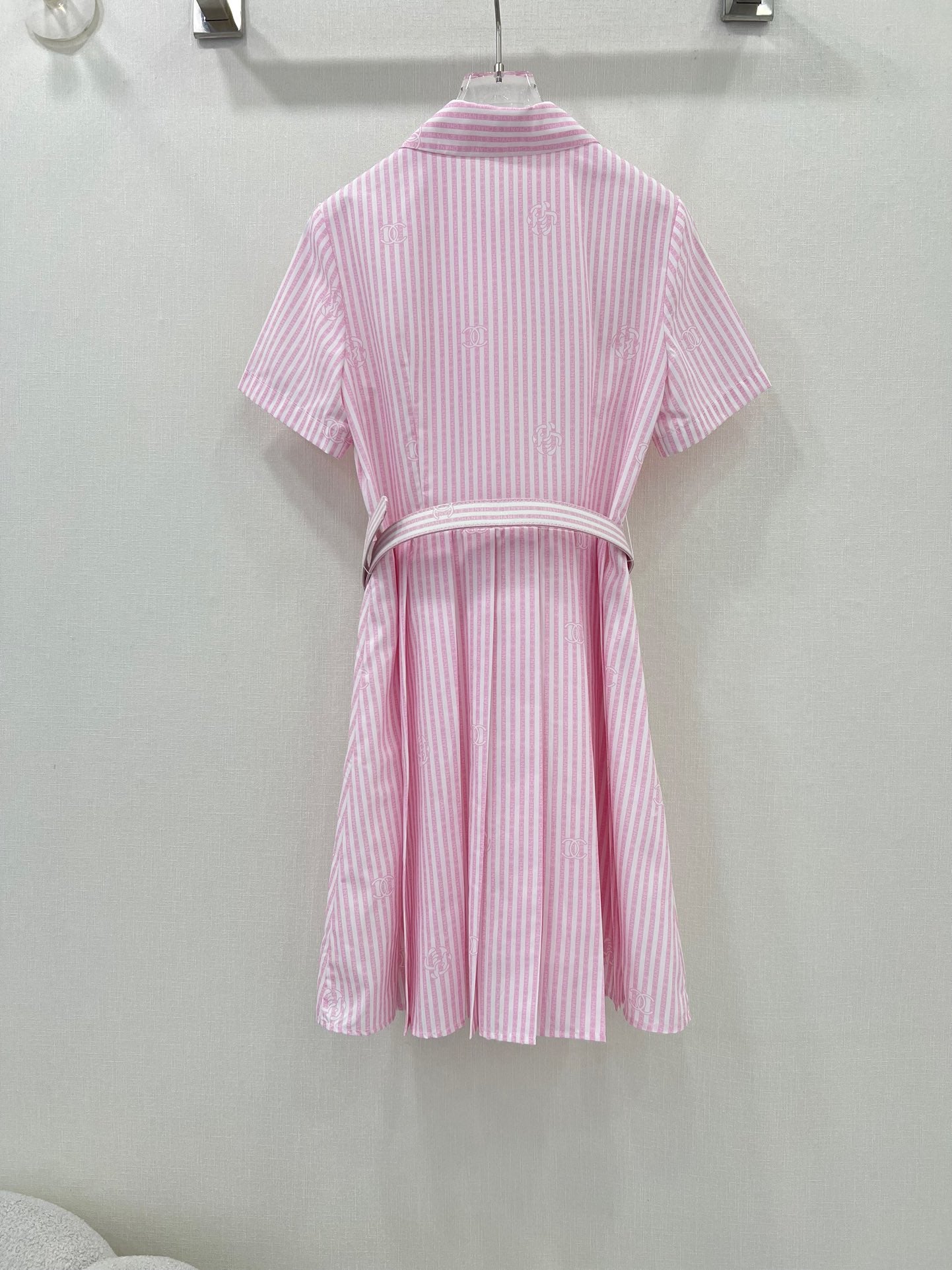 小香家-2404 24春夏新款印花珠片短袖連身裙 粉色