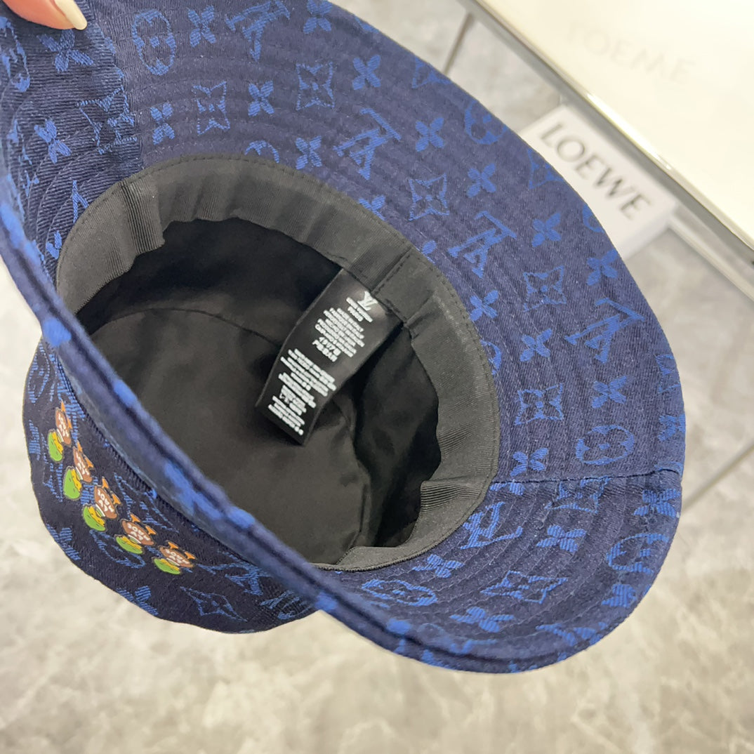 路L家-2024新款老花俏皮經典漁夫帽 藍色