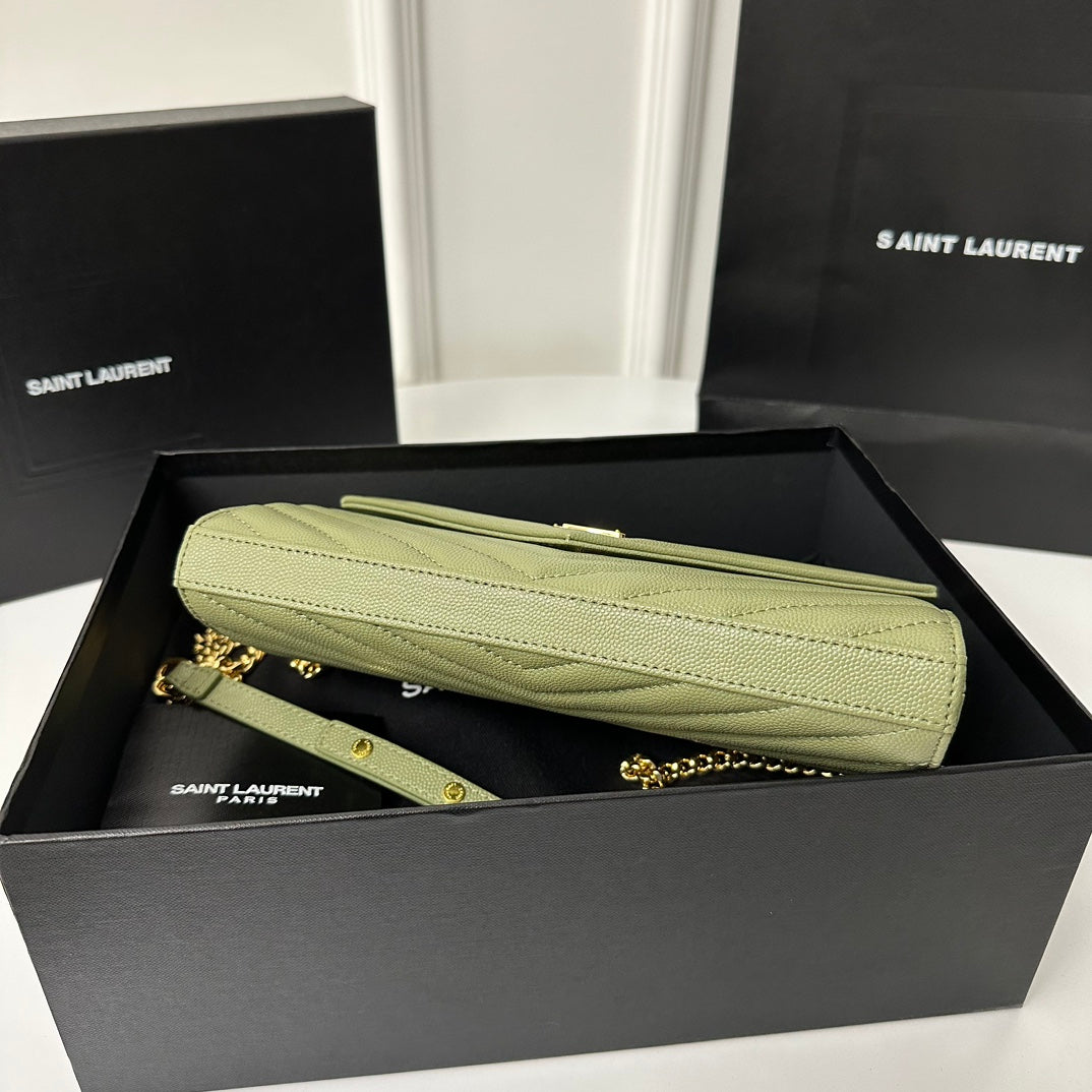 聖Y羅-MONOGRAM魚子醬 WOC 牛油果綠金扣 22CM