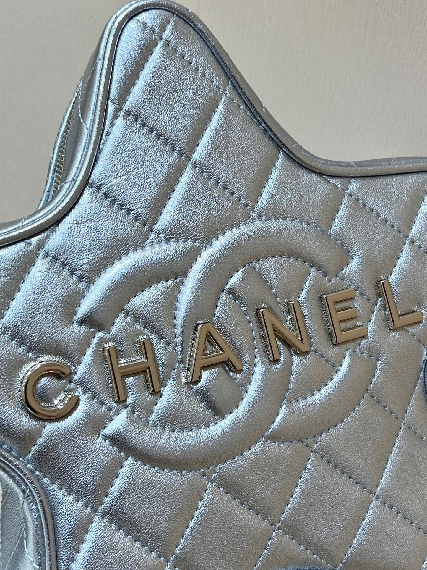 小香家-Chanel 24c 早春度假系列限量版 星星包 銀色