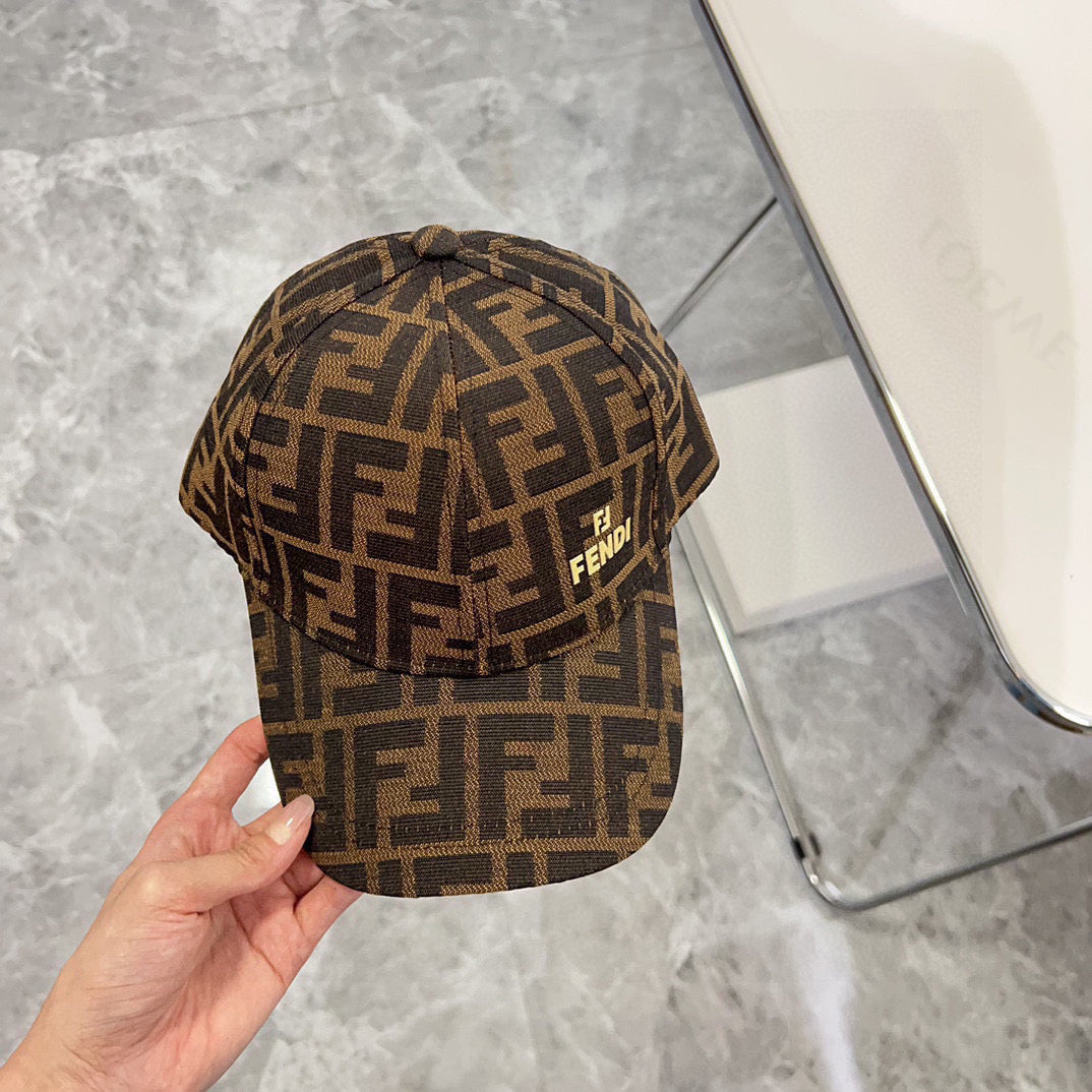 芬F家-滿版LOGO棒球帽 咖啡
